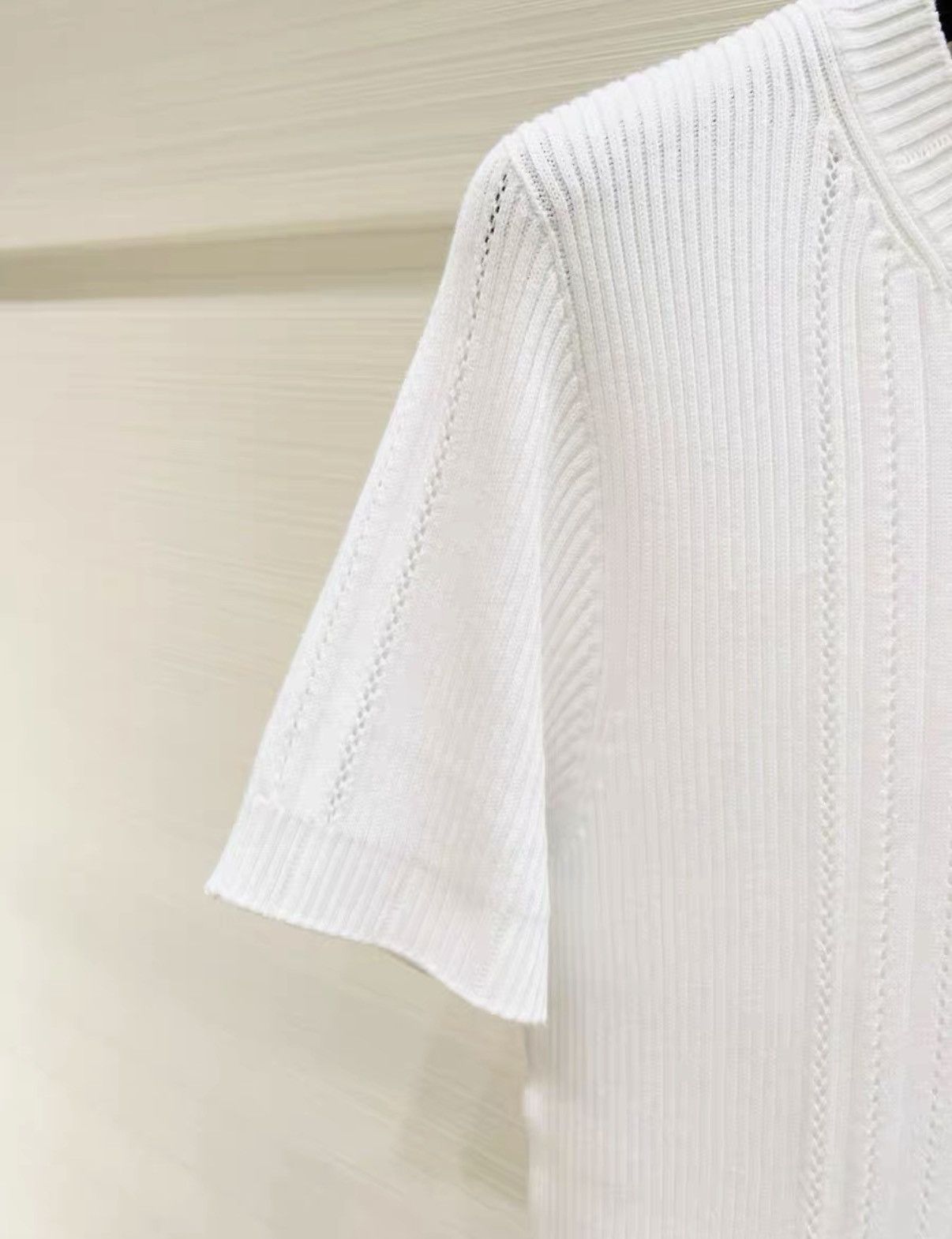 Chanel Chanel Classic White Short Sleeve Knit Top J33 Size XS / US 0-2 / IT 36-38 - 3 Thumbnail