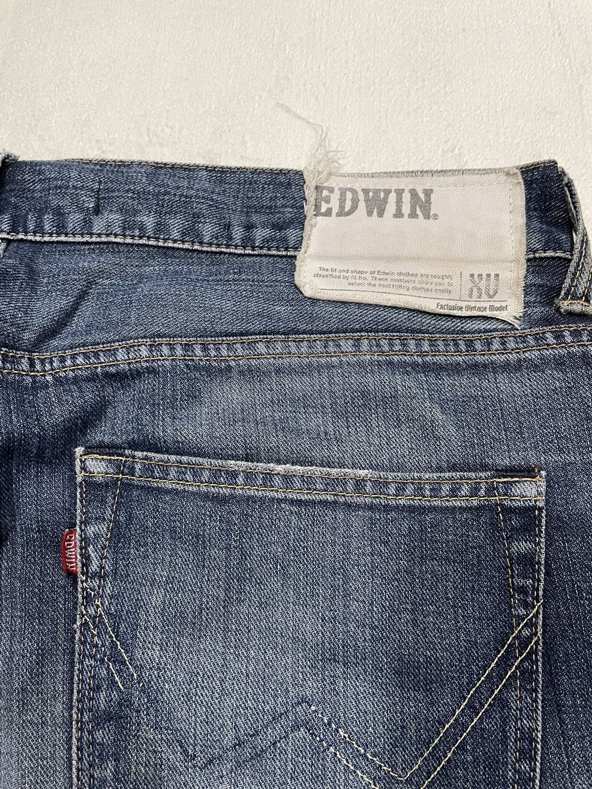 Edwin Vintage Edwin Straight Cut Distressed Faded Denim Jeans Size US 39 - 19 Thumbnail