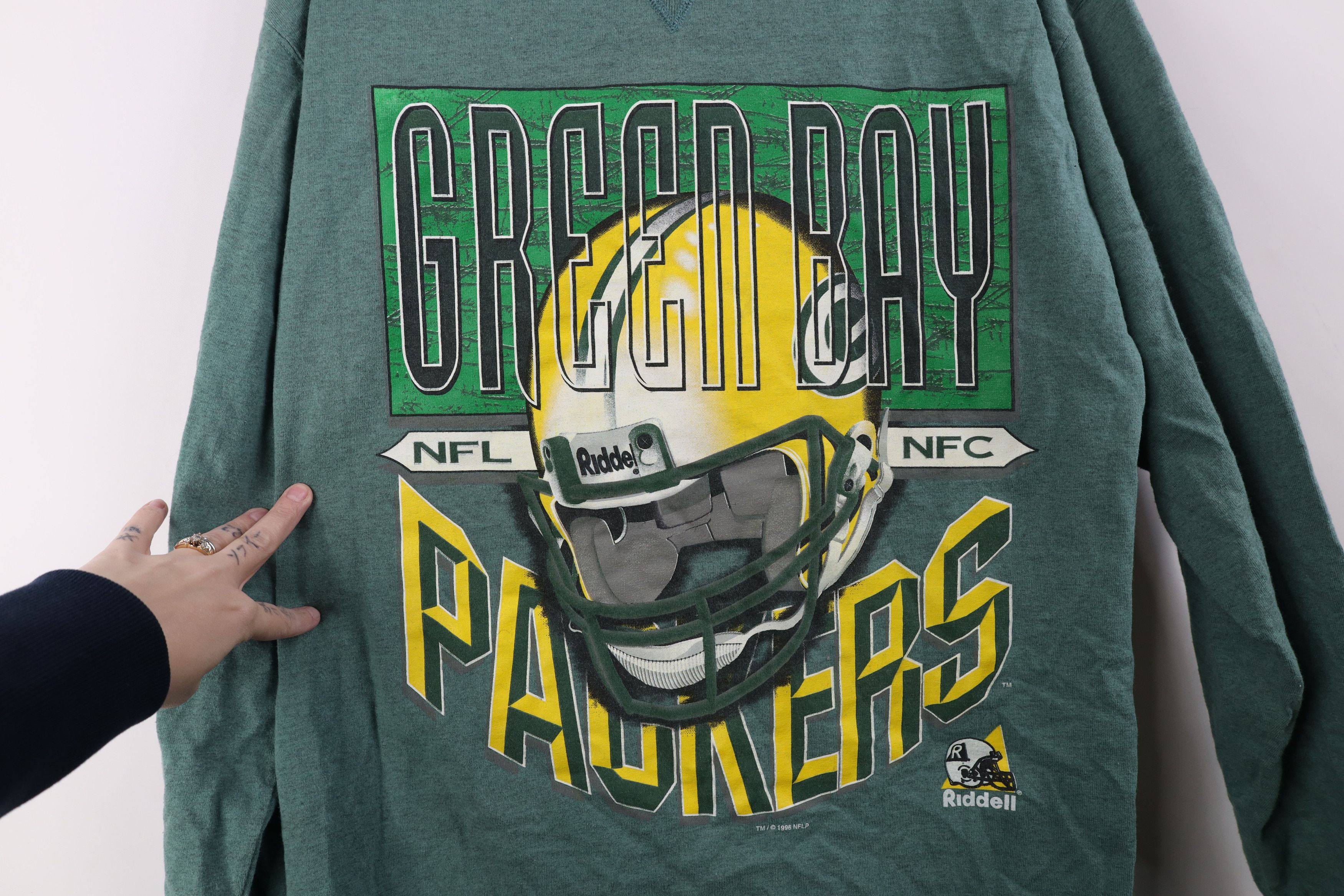 Vintage Vintage 90s Green Bay Packers Football Long Sleeve T-Shirt Size US XL / EU 56 / 4 - 4 Thumbnail