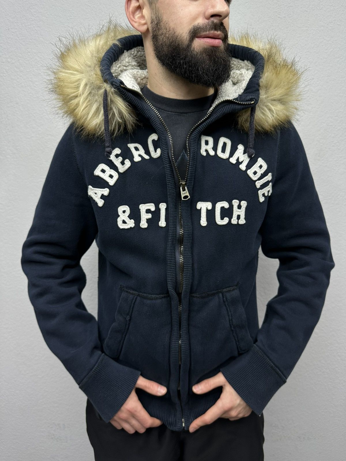 If Six Was Nine Vintage Abercrombie & Fitch Y2K Real Fur Hoodie Archival Size US L / EU 52-54 / 3 - 10 Thumbnail