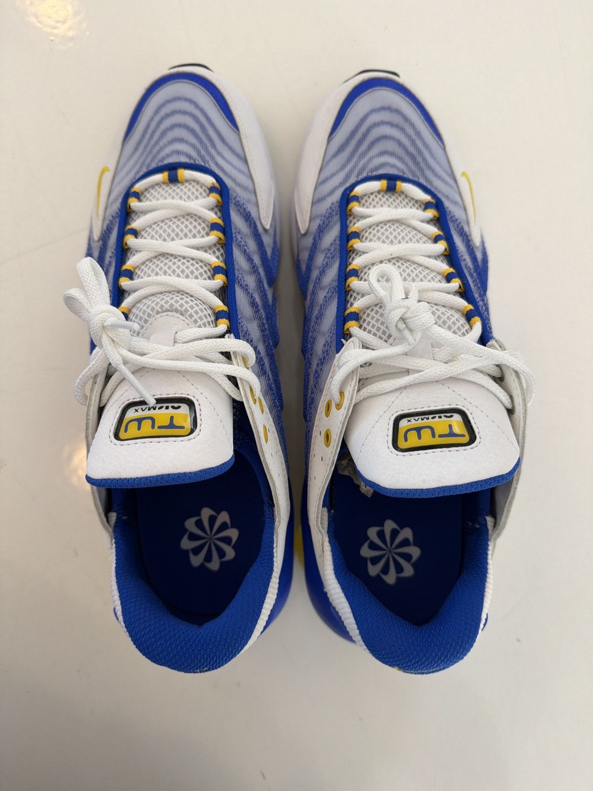 Nike Nike Air Max Tw 1 Size US 12 / EU 45 - 3 Thumbnail
