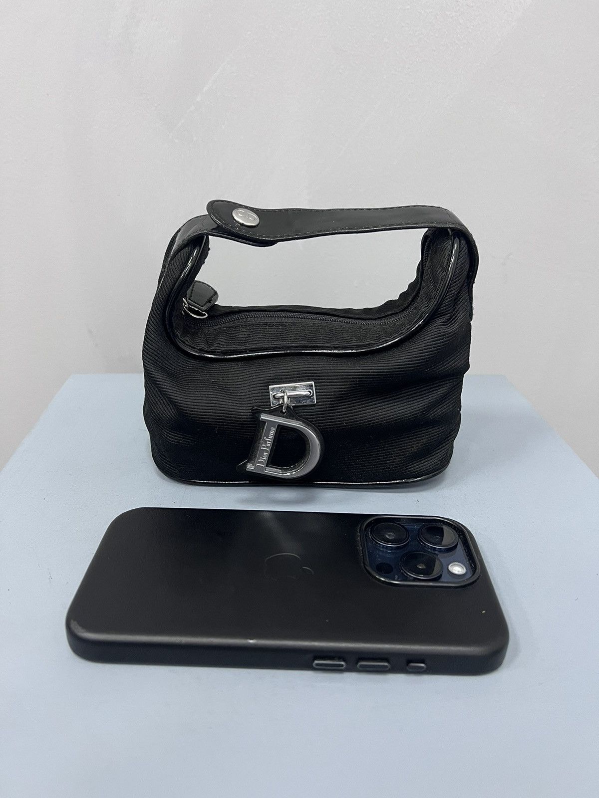 Christian Dior Monsieur × Dior SALE💣💣 Christian Dior cosmetic bag makeup bag avant garde Size ONE SIZE - 11 Thumbnail