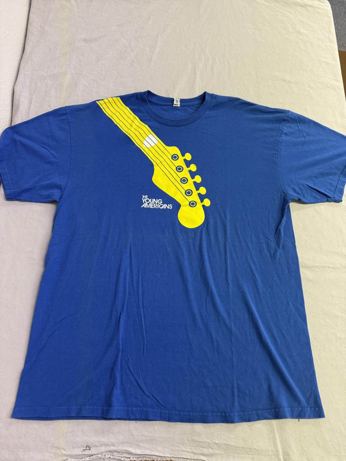 Designer The Young Americans T-shirt California Show Choir Guitar XL Size US XL / EU 56 / 4 - 1 Thumbnail