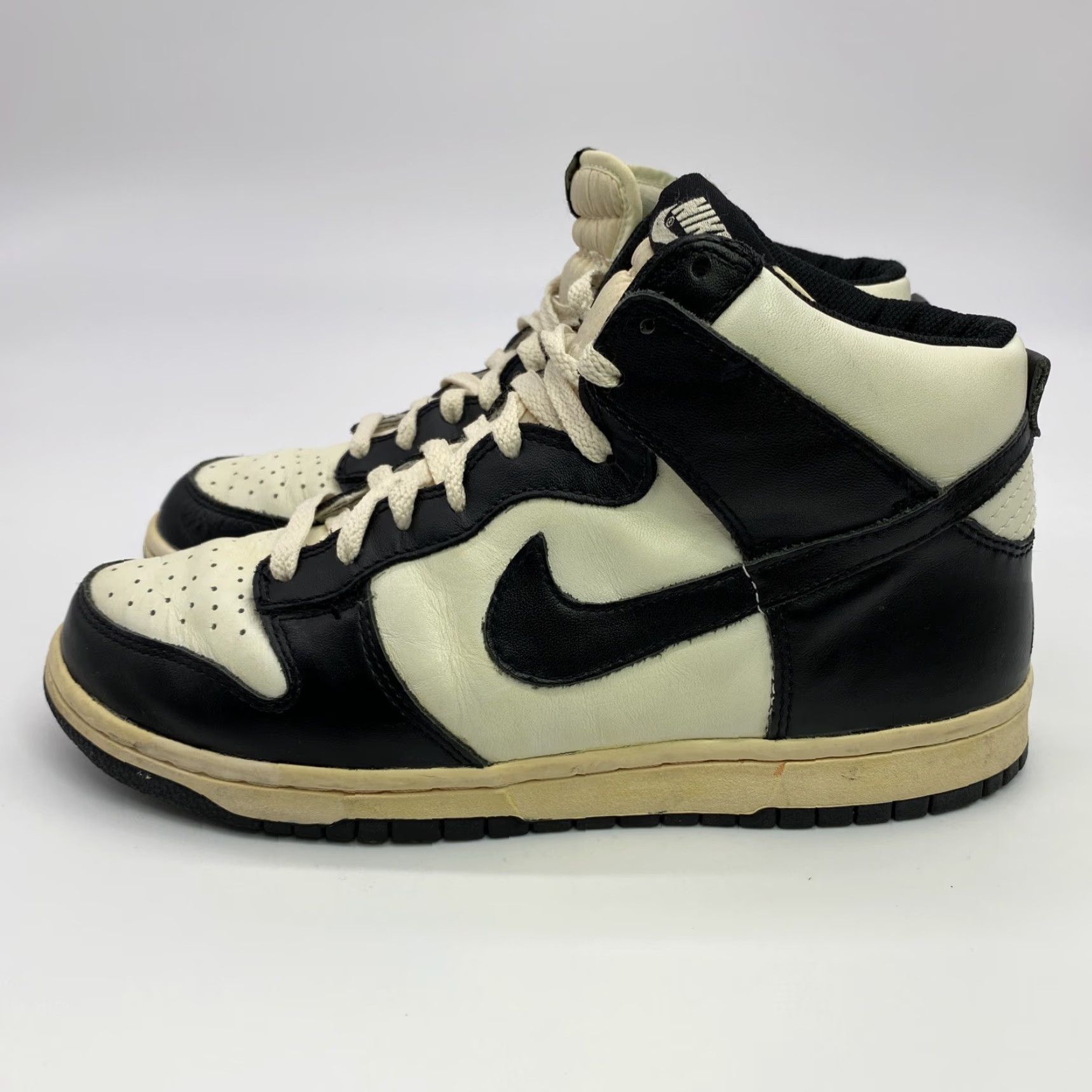 Nike VINTAGE 2008 NIKE DUNK HIGH SAIL BLACK-NATURAL 8.5 ATHLETIC SNEAKER WITH BOX & LACES MENS Size US 9 / EU 42 - 3 Thumbnail