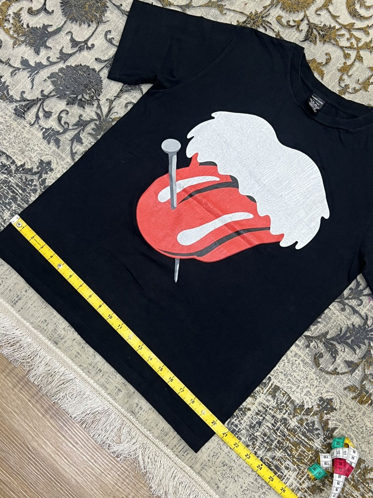 Number (N)ine NUMBER (N)INE X ROLLING STONES LIPS JAPANESE BRAND SHIRT Size US M / EU 48-50 / 2 - 12 Thumbnail