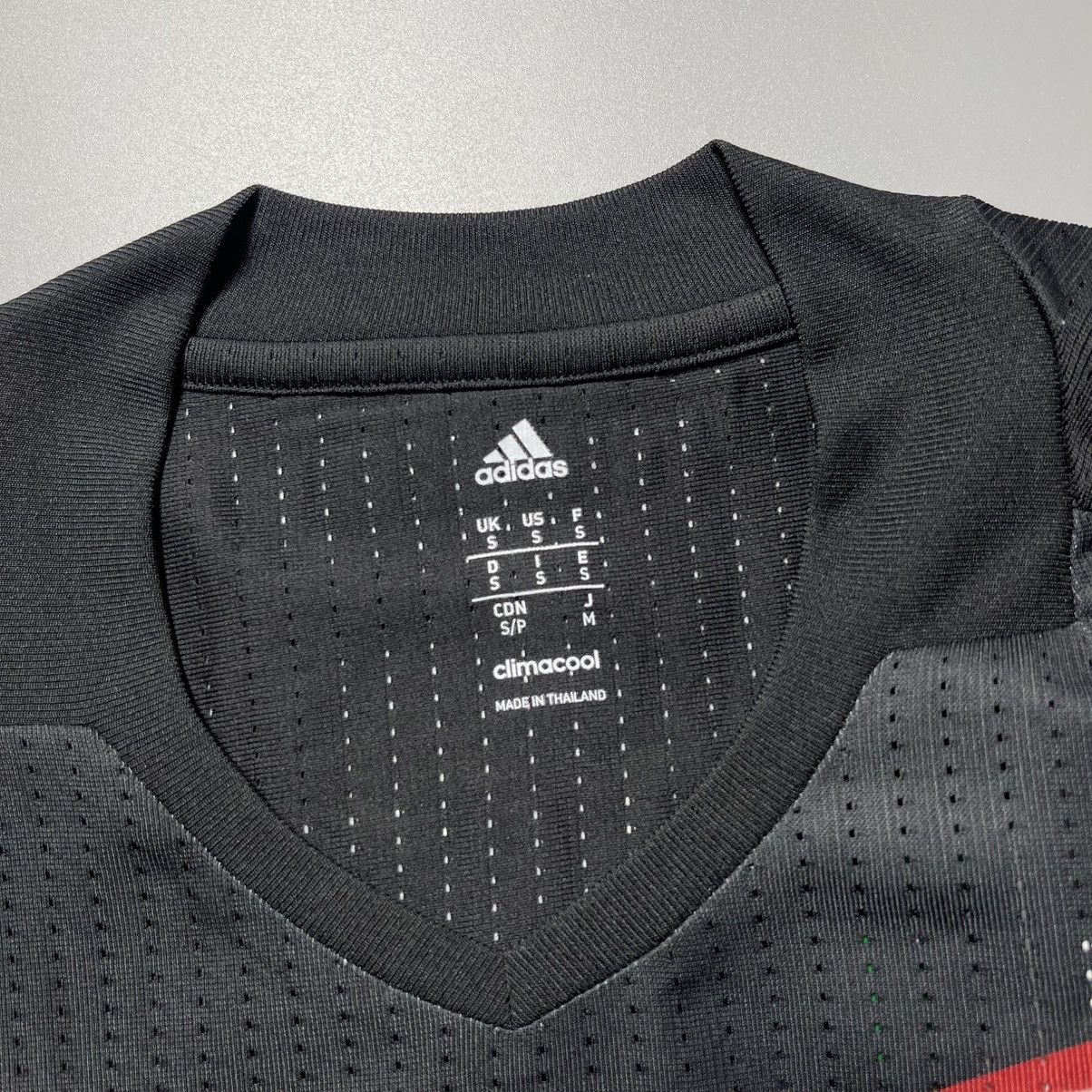Adidas FC INGOLSTADT 04 ADIDAS FOOTBALL HOME JERSEY #10 PASCAL GROS Size US S / EU 44-46 / 1 - 5 Thumbnail