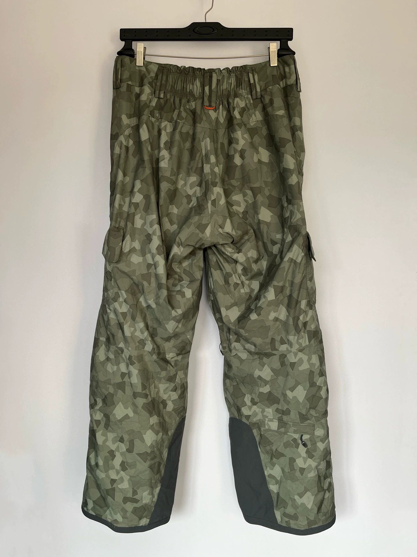 Nike Nike ACG Vintage Camo Ski Cargo Pants 00ss Size US 34 / EU 50 - 2 Thumbnail