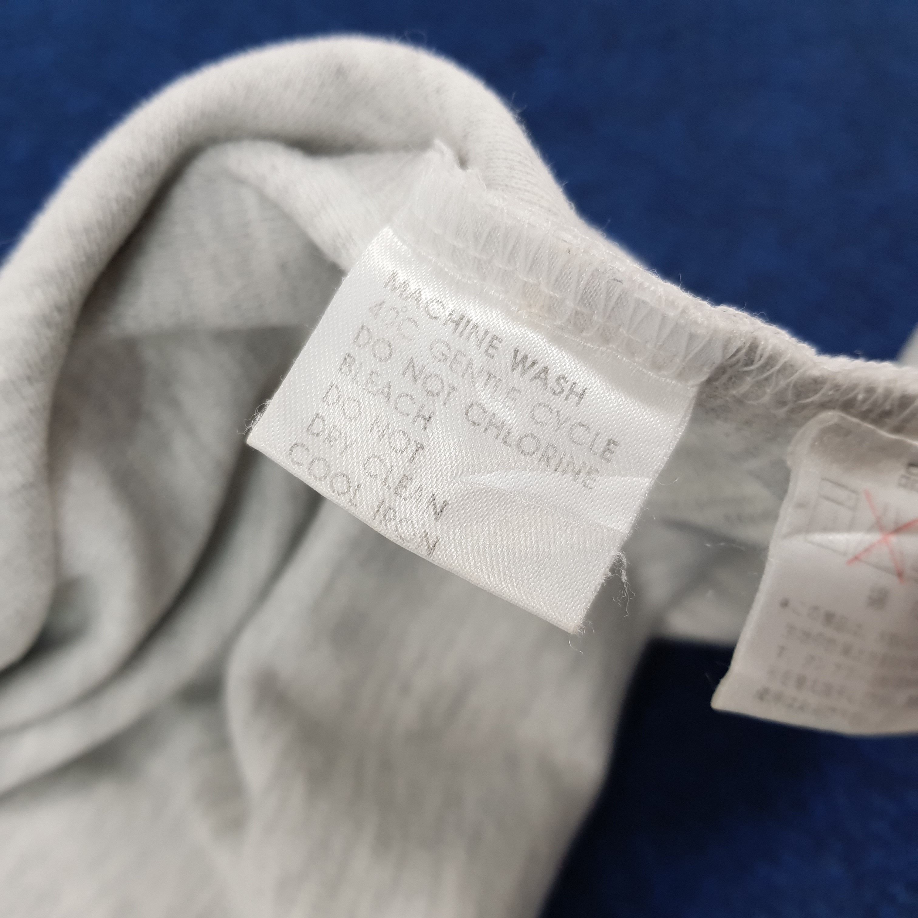 Vintage × Yves Saint Laurent Vintage Yves Saint Laurent Designer Pocket Tees Size US L / EU 52-54 / 3 - 8 Thumbnail