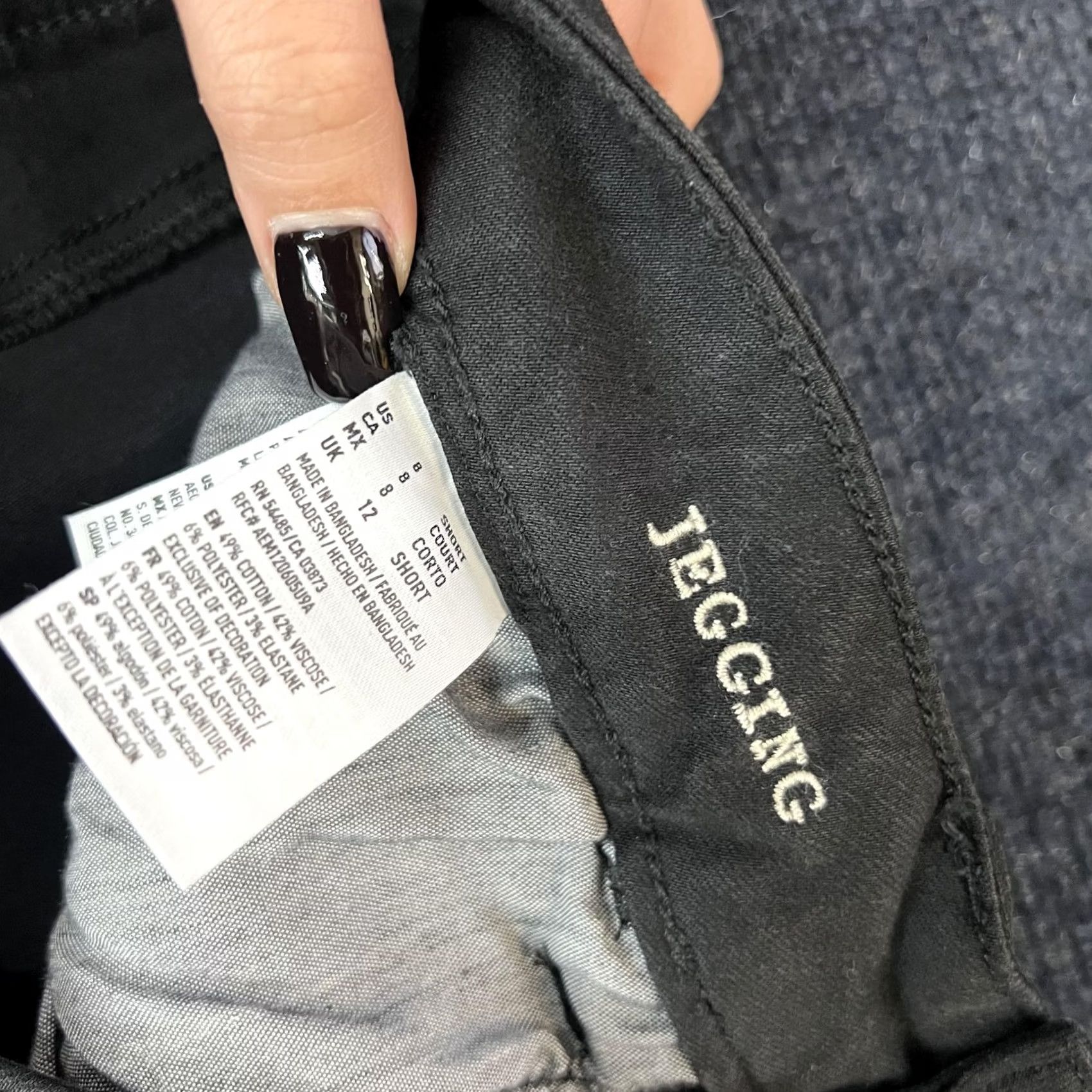 American Eagle Outfitters American Eagle Outfitters Skinny Jeans Womens 8 Black Stretch Distressed Denim Size 30" / US 8 / IT 44 - 7 Thumbnail