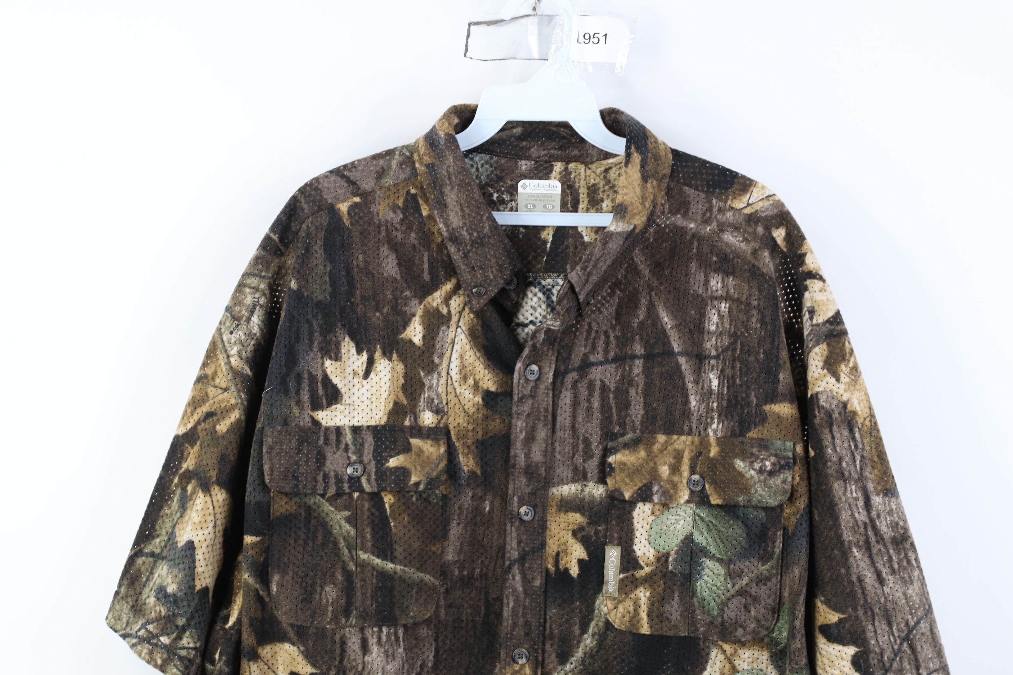 Columbia Vintage Columbia Camouflage Mesh Short Sleeve Button Shirt Size US XL / EU 56 / 4 - 2 Thumbnail