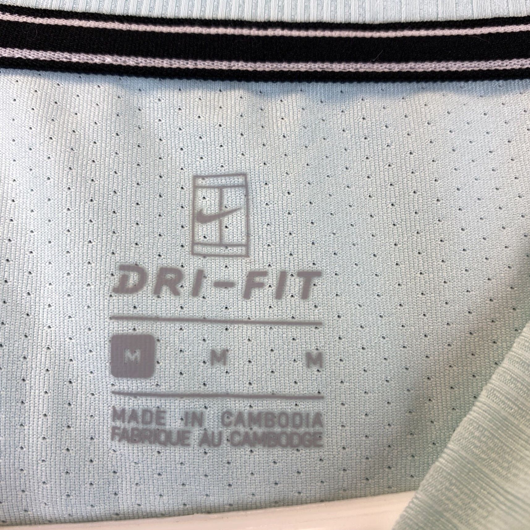 Nike Nike Dri-FIT Women's Activewear Tank Top Dri-FIT Mint Medium M 47-22 Nike Nike Activewear Gym Tank Top Breathable Athletic Regular Women Size M / US 6-8 / IT 42-44 - 3 Thumbnail