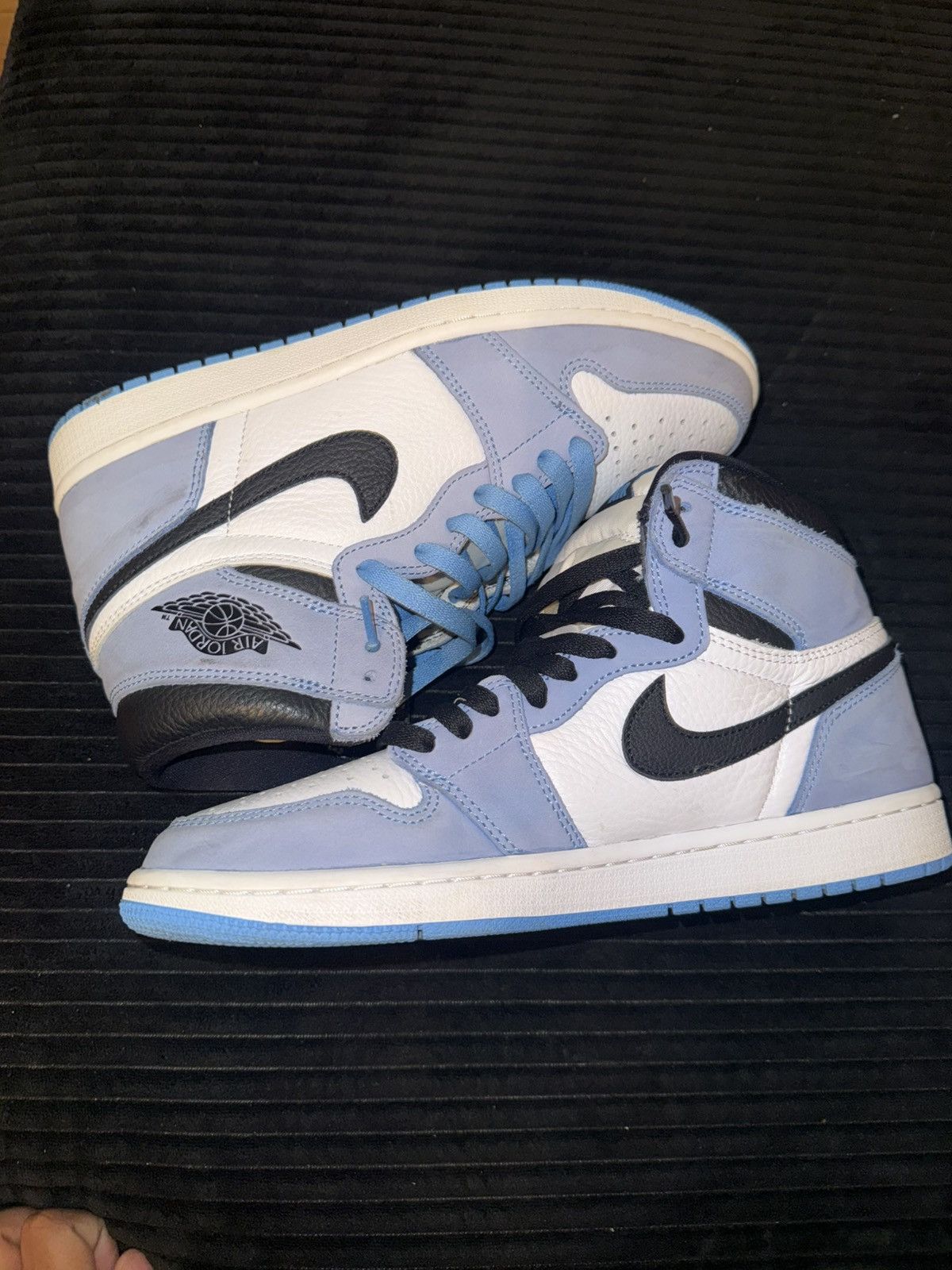 Jordan Brand Air Jordan 1 Retro High OG University Blue Size US 10 / EU 43 - 2 Thumbnail