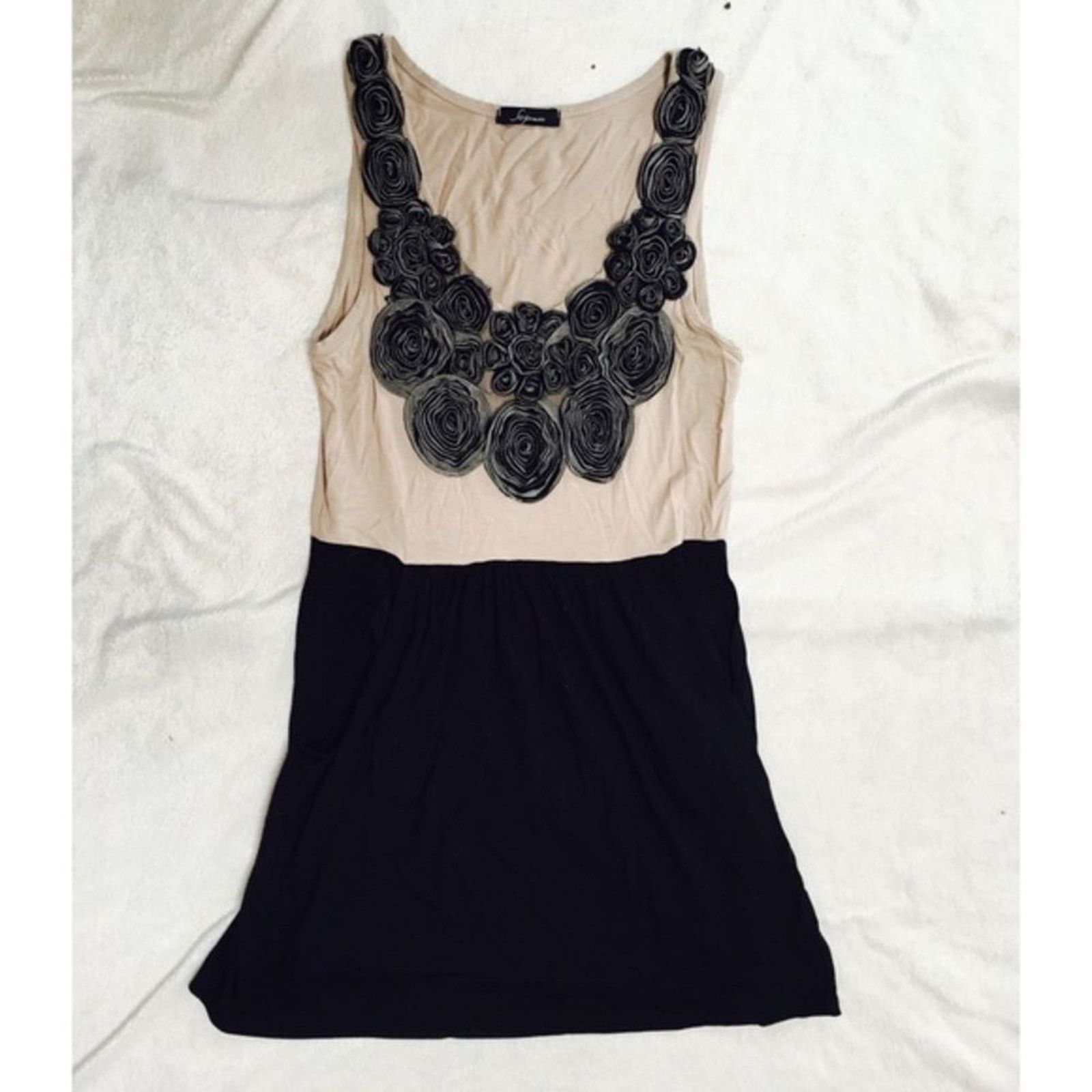 Nordstrom Soprano Mini Dress with Textured Fabric Roses | Sz S Size XS / US 0-2 / IT 36-38 - 2 Thumbnail