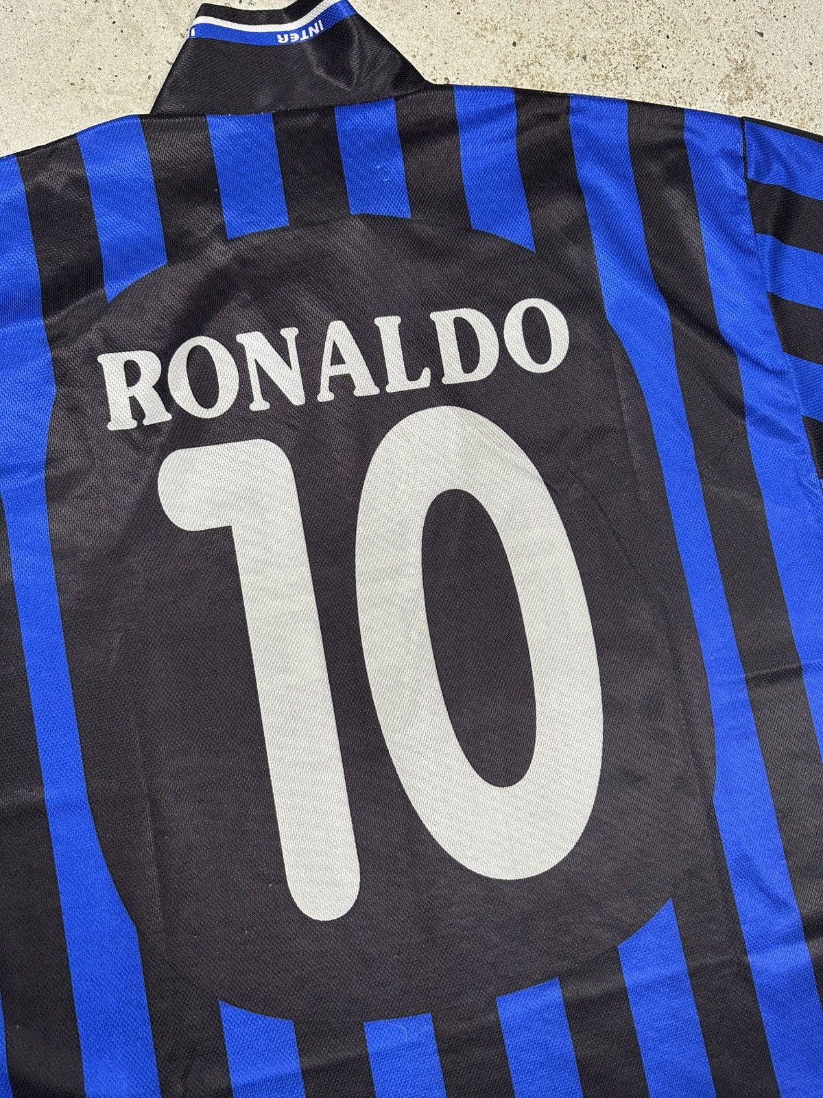 Other Vintage 1997/1998 Inter Milan Ronaldo Nazario Home Jersey Size US XL / EU 56 / 4 - 6 Thumbnail