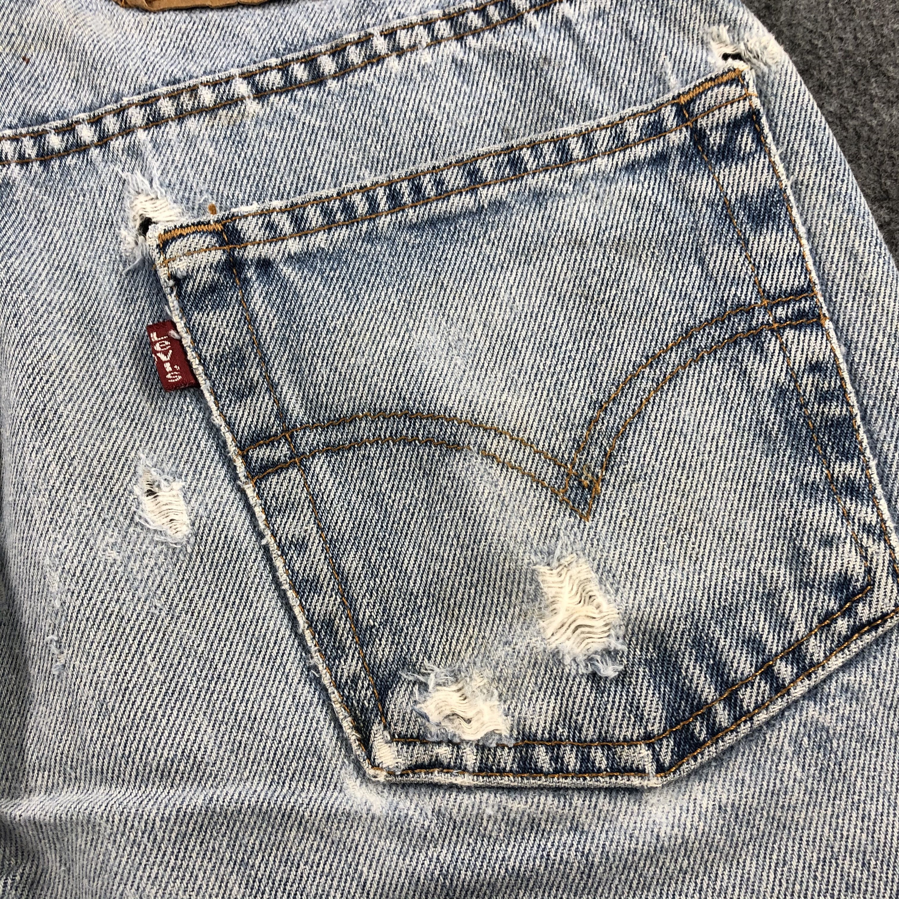 Levi's Vintage 90s Light Wash Levis 505 Jeans-J2009 Size US 32 / EU 48 - 10 Thumbnail
