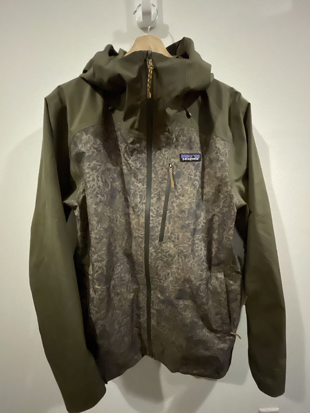 Patagonia Camo Patagonia Snowboard Jacket Size US S / EU 44-46 / 1 - 1 Thumbnail