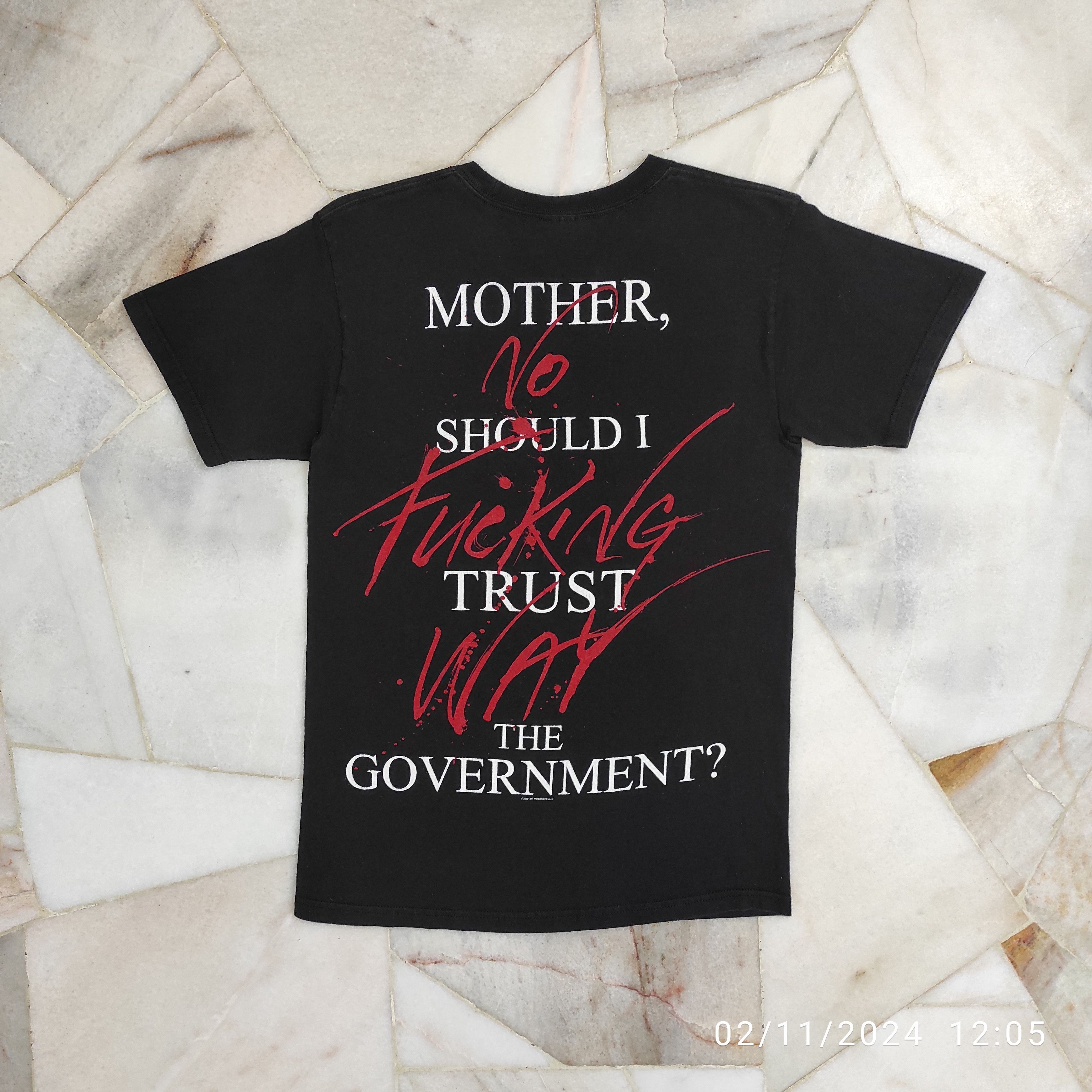 Band Tees Rare! 2010 Pink Floyd Roger Waters Tour Tee Graphic Size US S / EU 44-46 / 1 - 9 Thumbnail