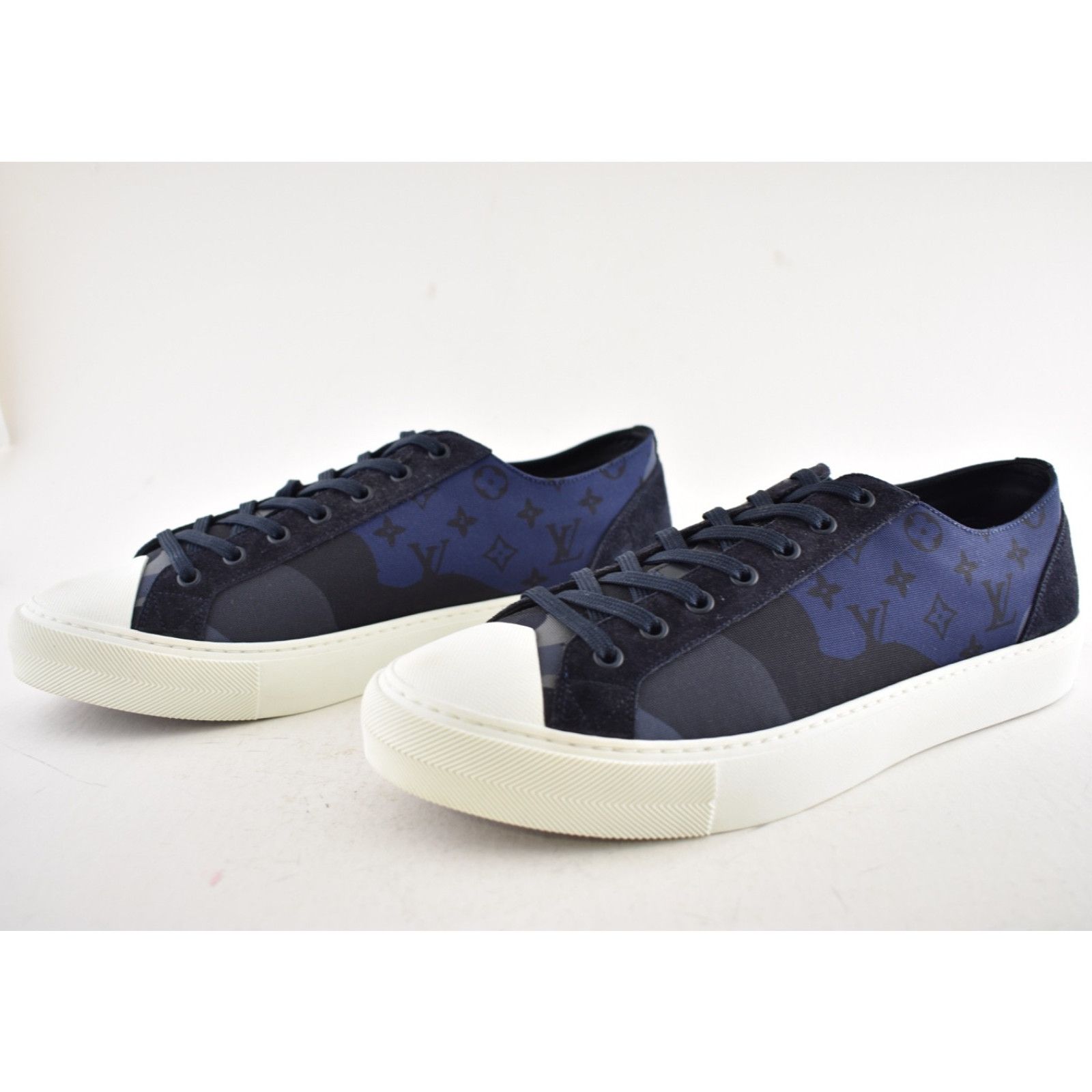 Louis Vuitton Louis Vuitton Tattoo Camo Blue Monogram LV Logo Low Top Size US 9 / EU 42 - 11 Thumbnail