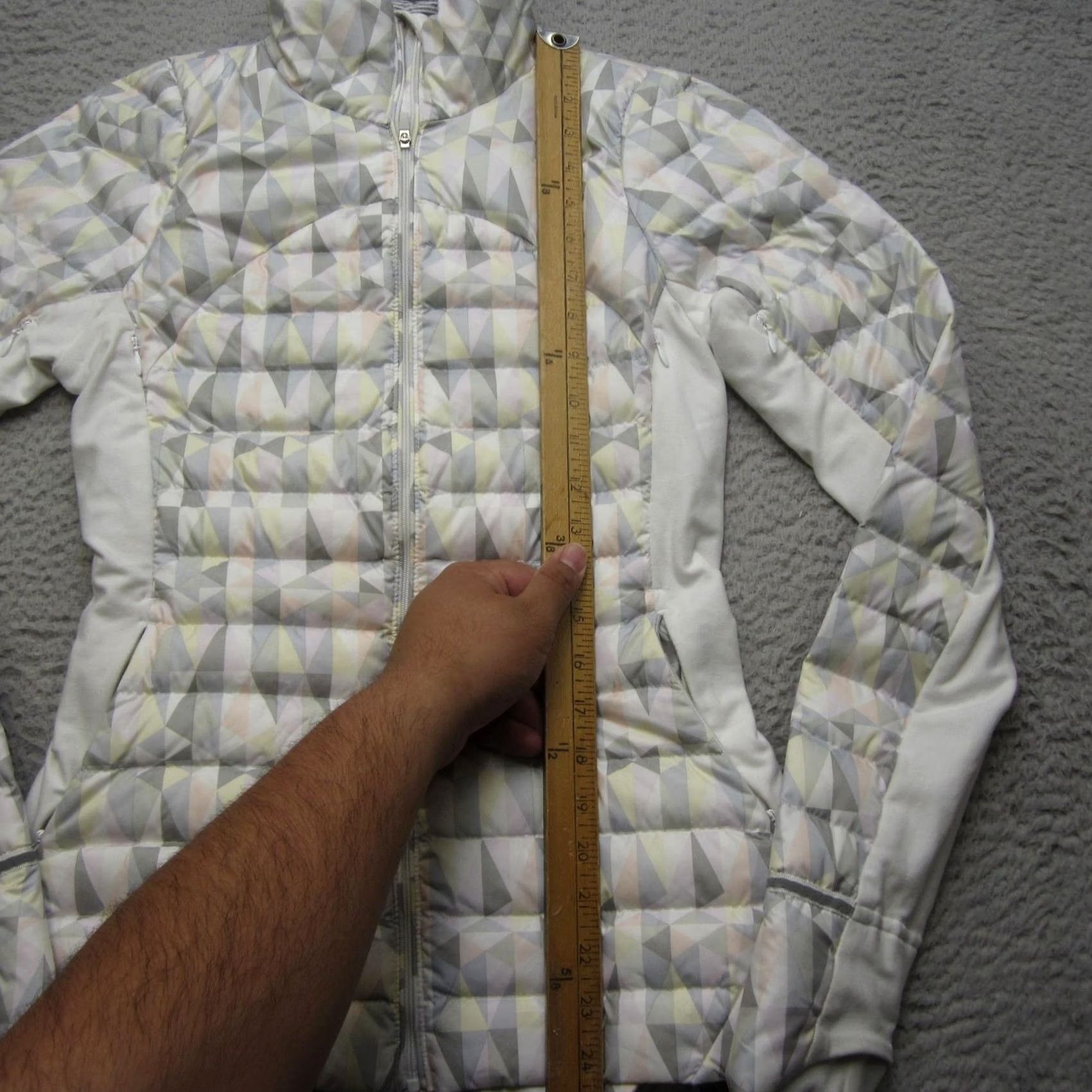 Lululemon Lululemon Jacket Womens 4 Geometric Full Zip Insulated Pullover Puffer Size S / US 4 / IT 40 - 5 Thumbnail