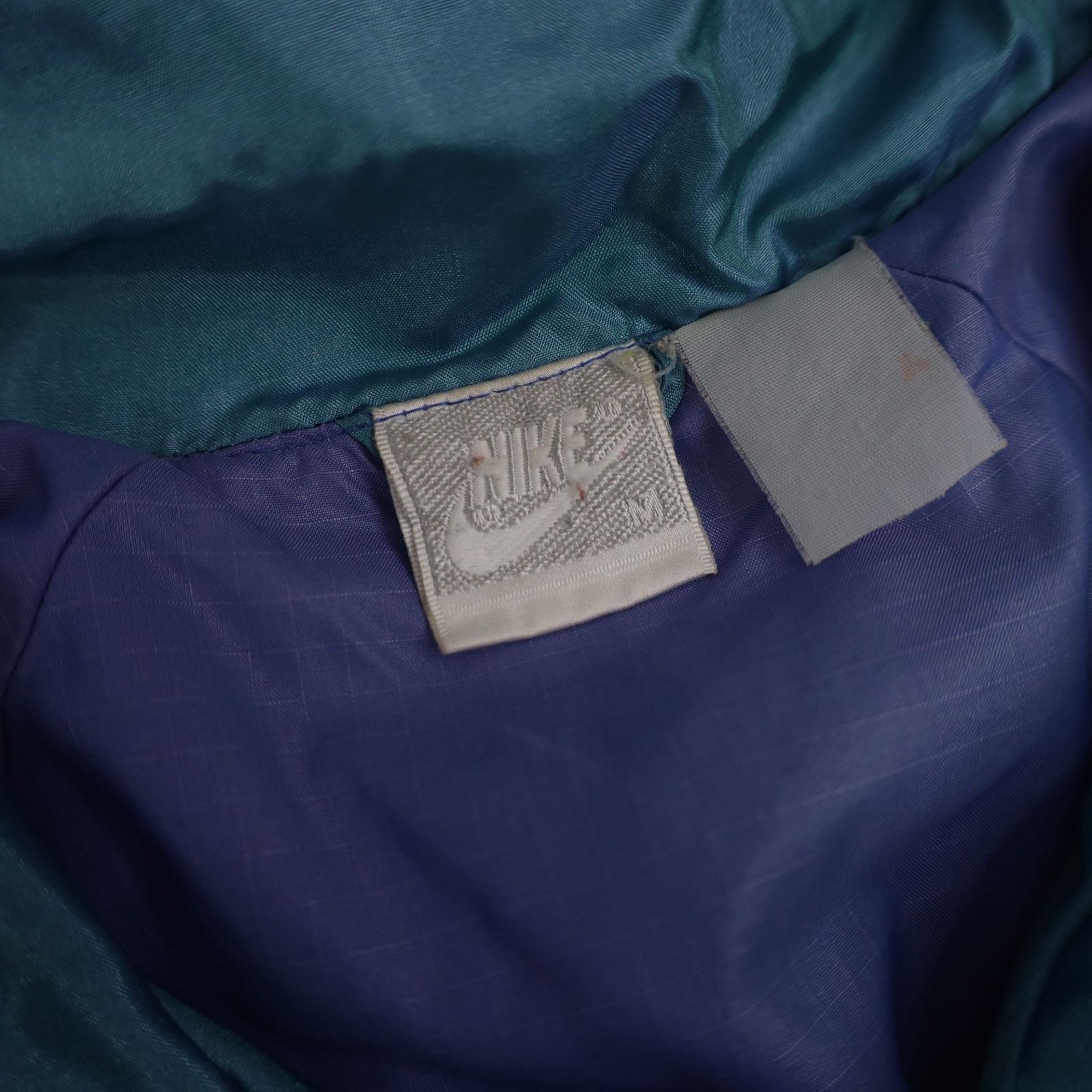 Nike Vintage 90s Nike Iridescent Windbreaker Jacket Size US M / EU 48-50 / 2 - 6 Thumbnail