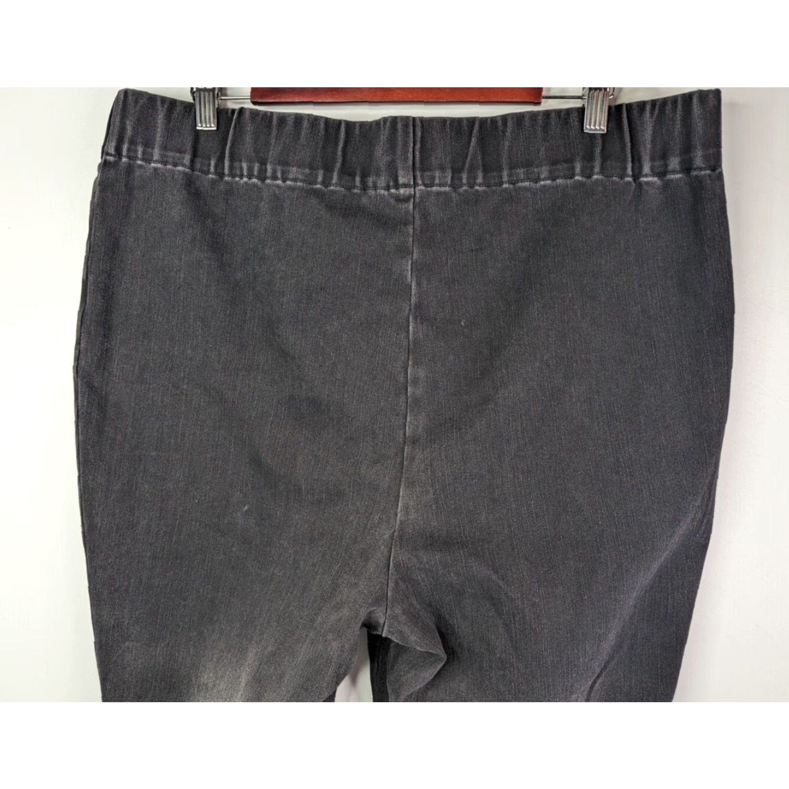Soft Surroundings Soft Surroundings Jeans Womens 1X Black Denim Pull-on Jegging Elastic Waist Stretch 54848 Size 40" / US 18 - 5 Thumbnail