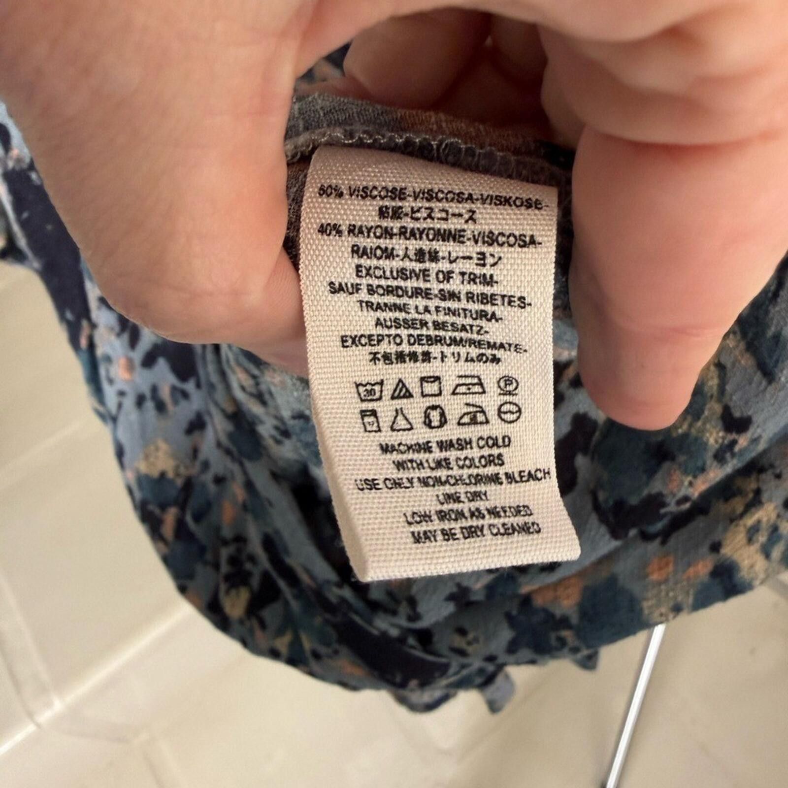 Free People Free People Floral Wrap Romper Boho Ruffle Tie Waist Blue S Size 28" / US 6 / IT 42 - 8 Thumbnail