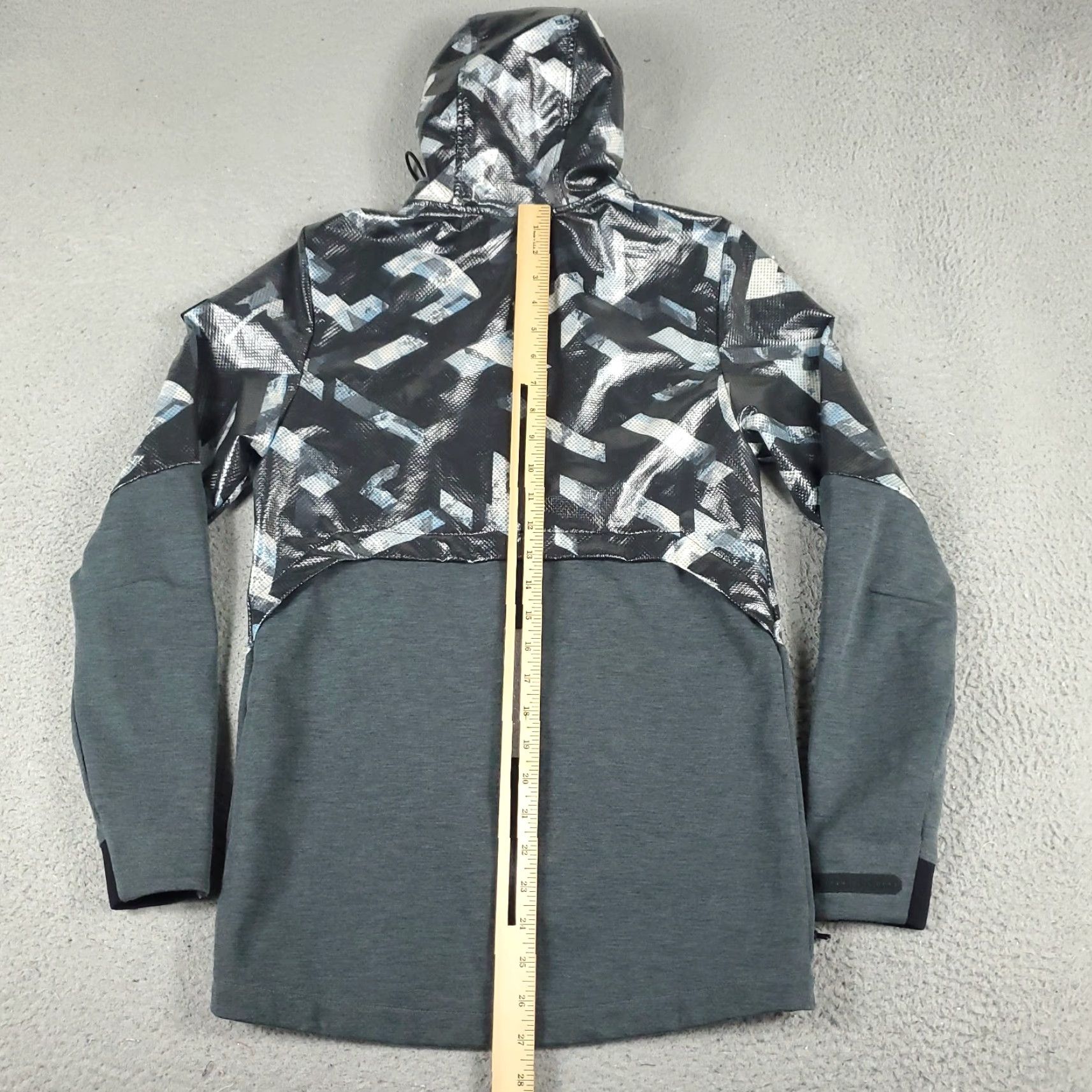 Under Armour Under Armour Jacket Mens XS Black Camouflage Full Zip Windbreaker Coat Size US XS / EU 42 / 0 - 7 Thumbnail