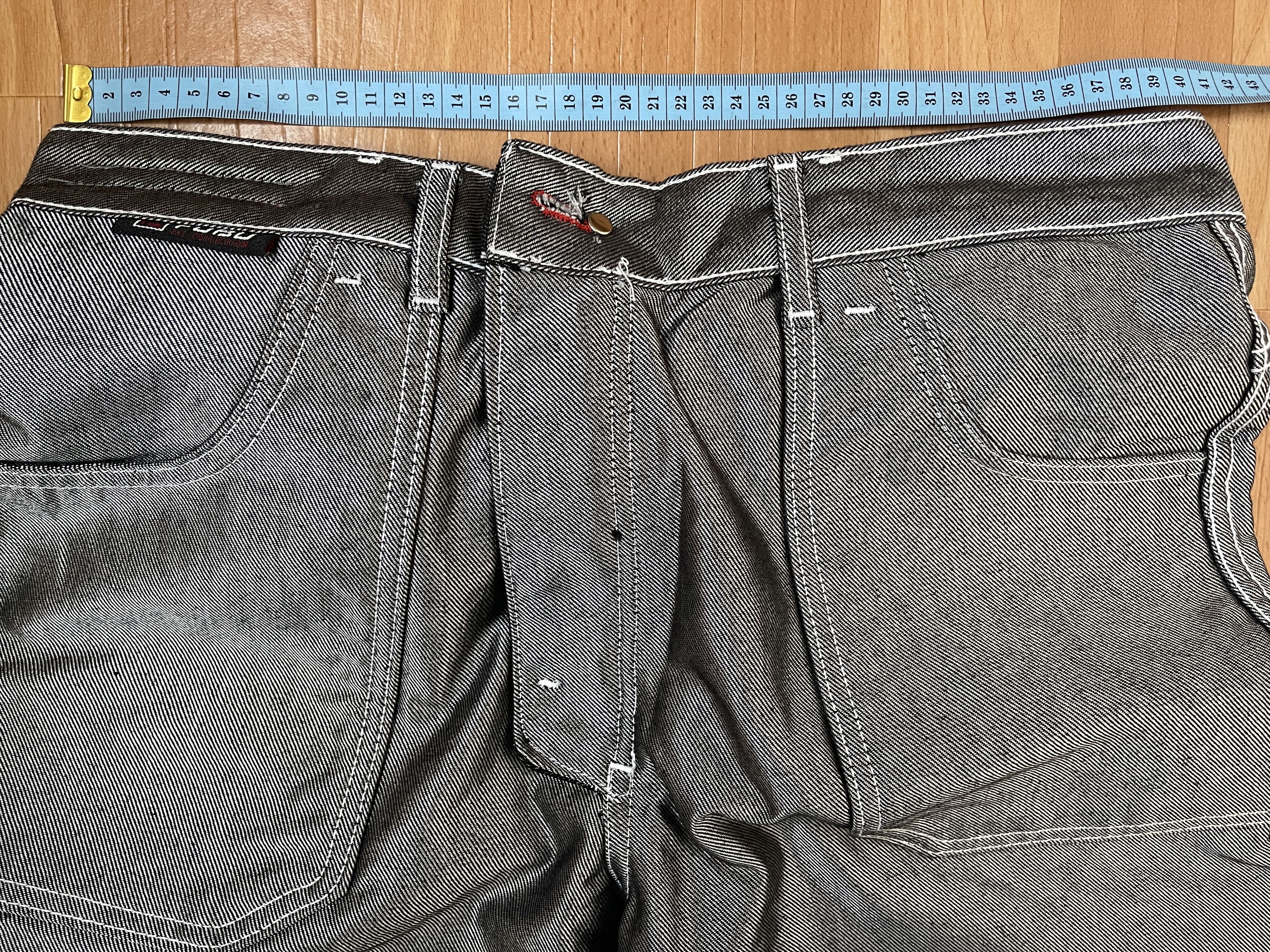 Fubu FUBU jeans shiny vintage baggy jeans silver metallic size 30 Size US 30 / EU 46 - 4 Thumbnail