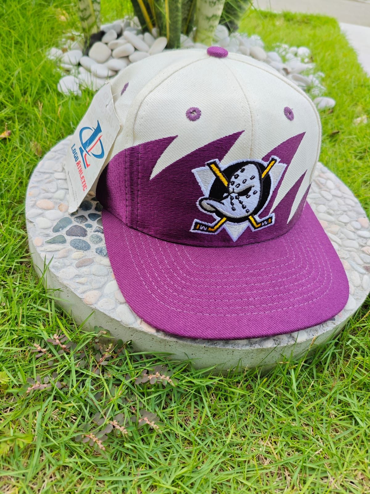 Logo Athletic Vintage Snapback Logo Athletic Sharktooth Mighty Ducks Size ONE SIZE - 1 Thumbnail