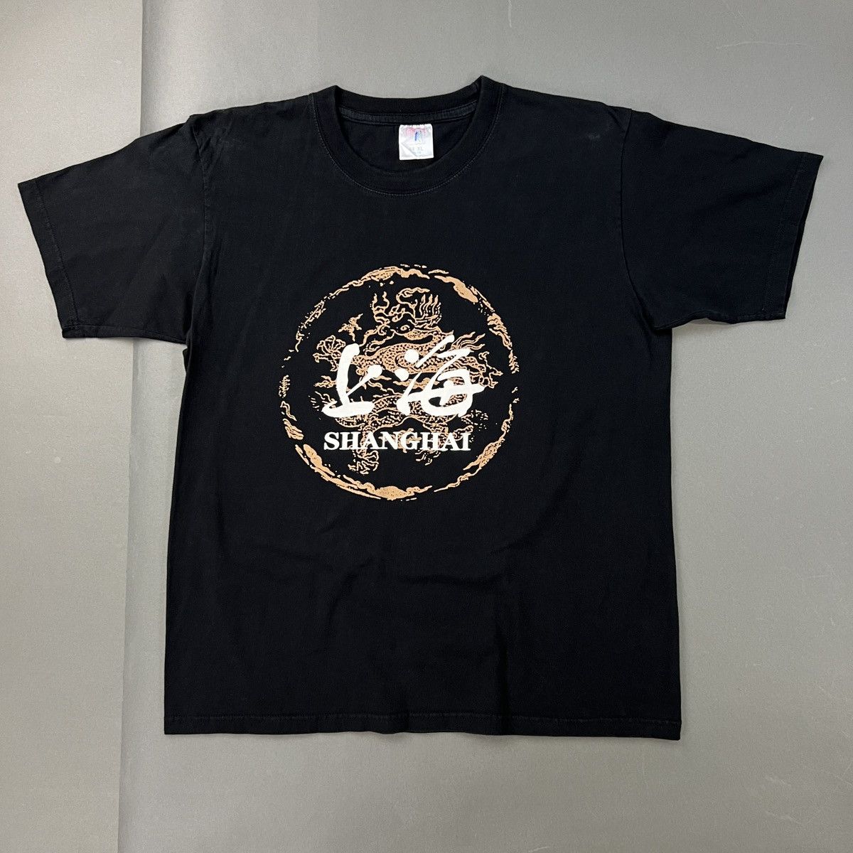 Vintage Vintage 90s SHANGHAI Dragon Kanji Graphic Tee Size US M / EU 48-50 / 2 - 3 Thumbnail