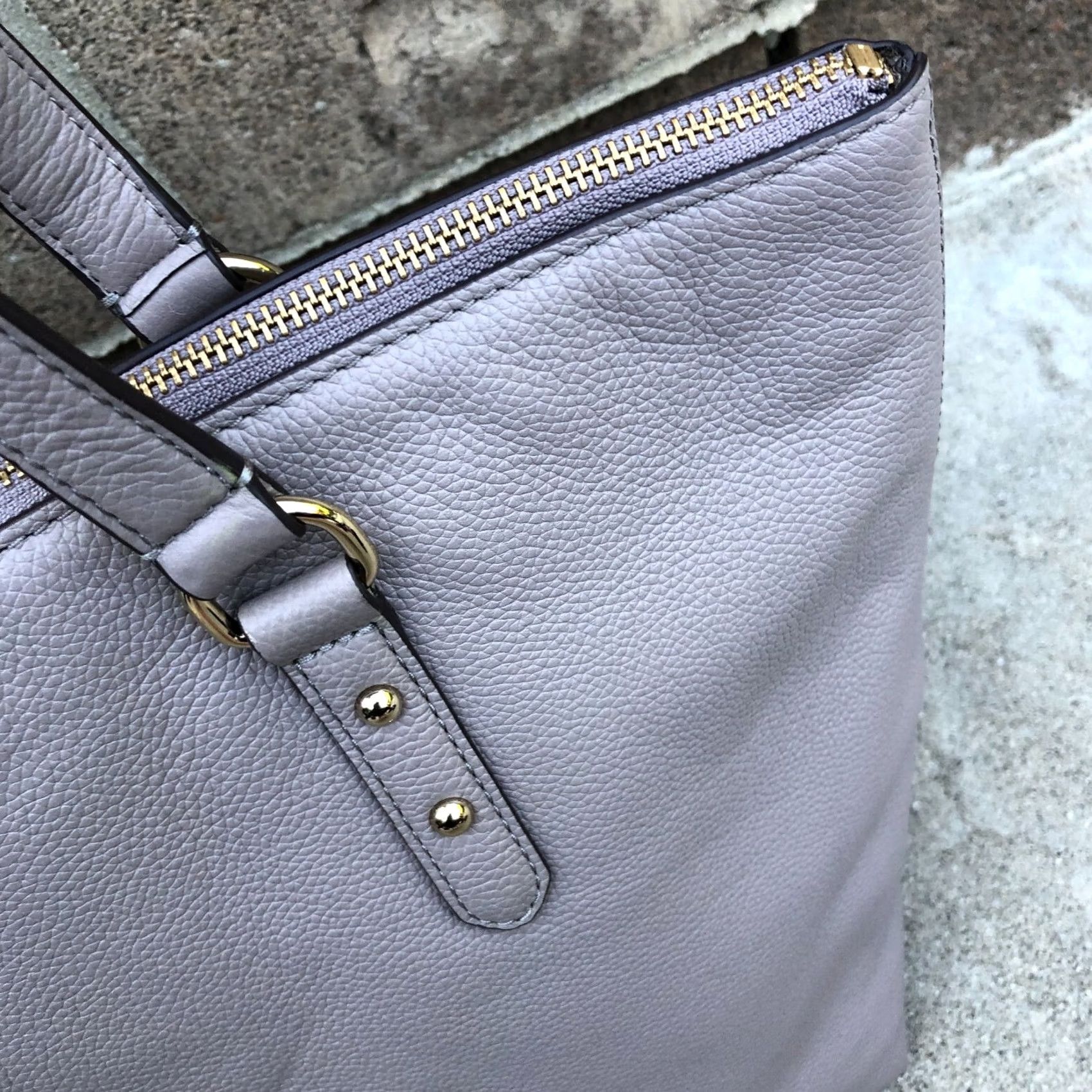 Vintage KATE SPADE Penny Larchmont Avenue Tote Purse Beige Leather Shoulder Hand Bag Women's Large 16 W x 10 H x 5 D Size ONE SIZE - 4 Thumbnail