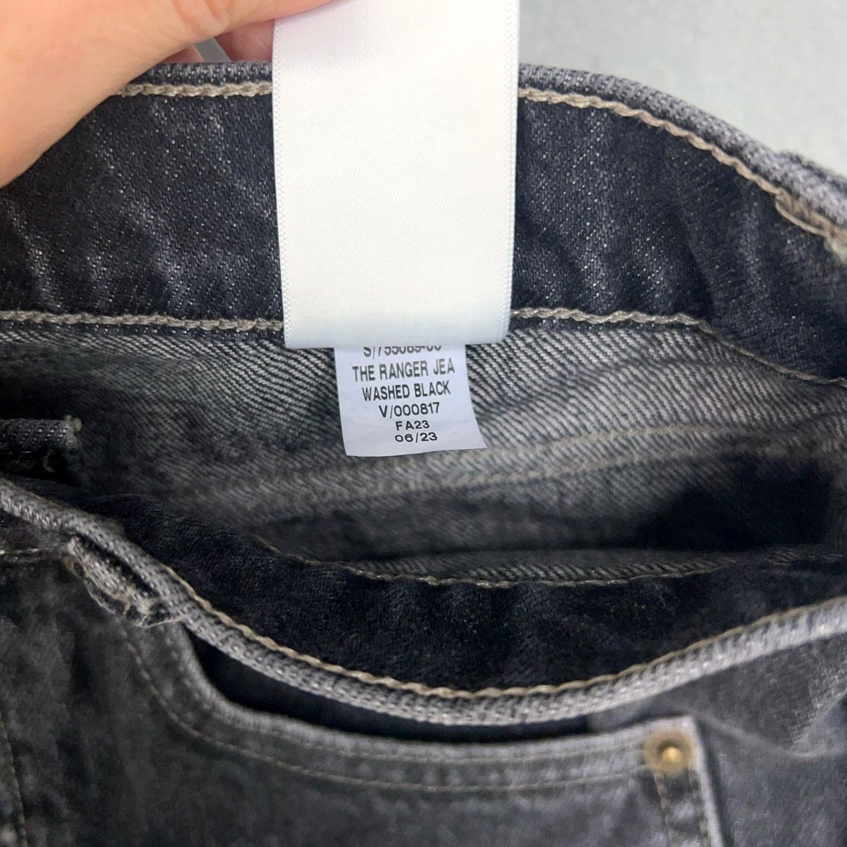 Banana Republic Banana Republic Jeans Womens 26 Washed Black Denim The Ranger Jean Button Fly Size 26" / US 2 / IT 38 - 7 Thumbnail