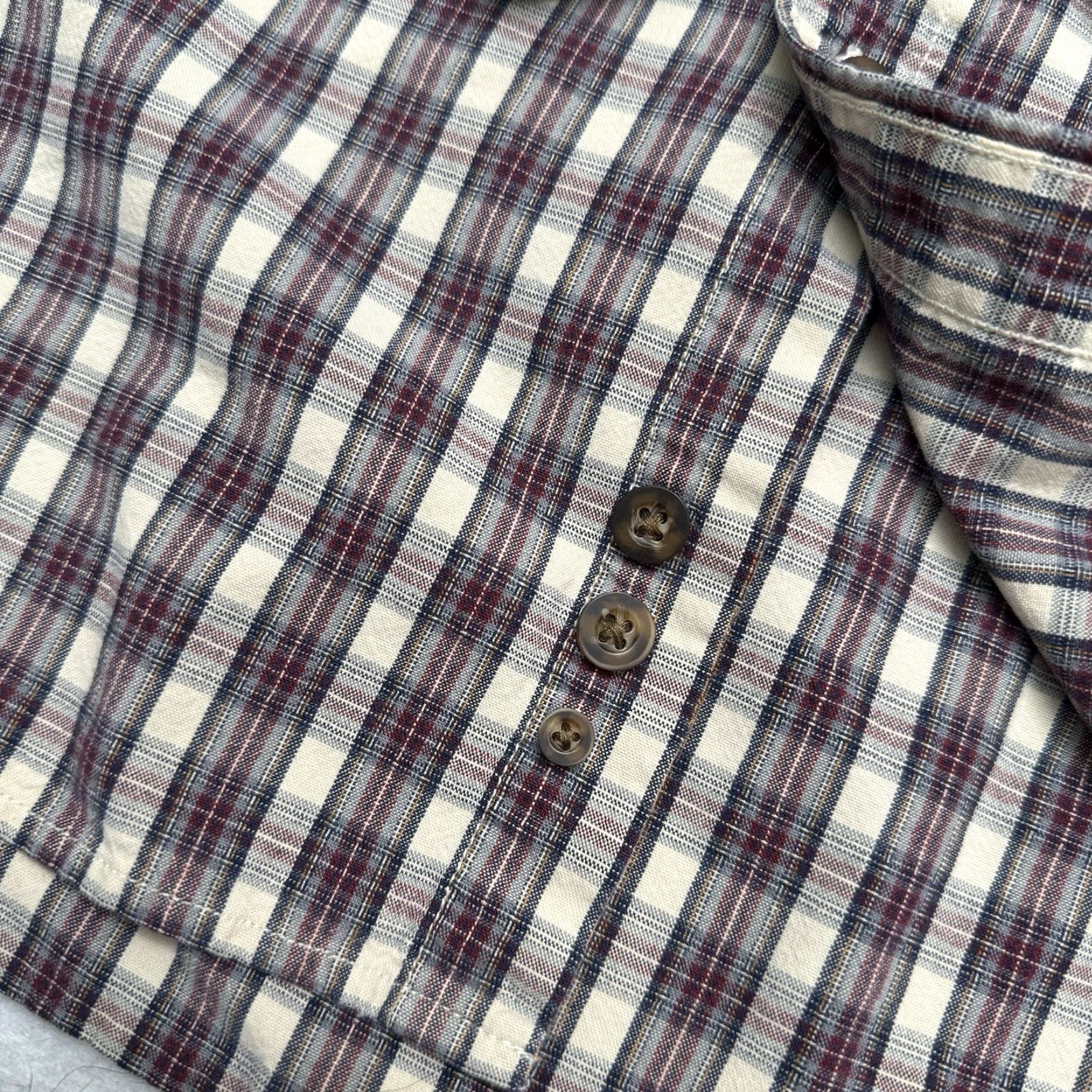 Eddie Bauer Eddie Bauer Men’s Large Relaxed Long Sleeve Button Up Flannel Plaid Red Cream Shirt Mens L Red Plaid Flannel Button-Up Shirt Size US L / EU 52-54 / 3 - 6 Thumbnail