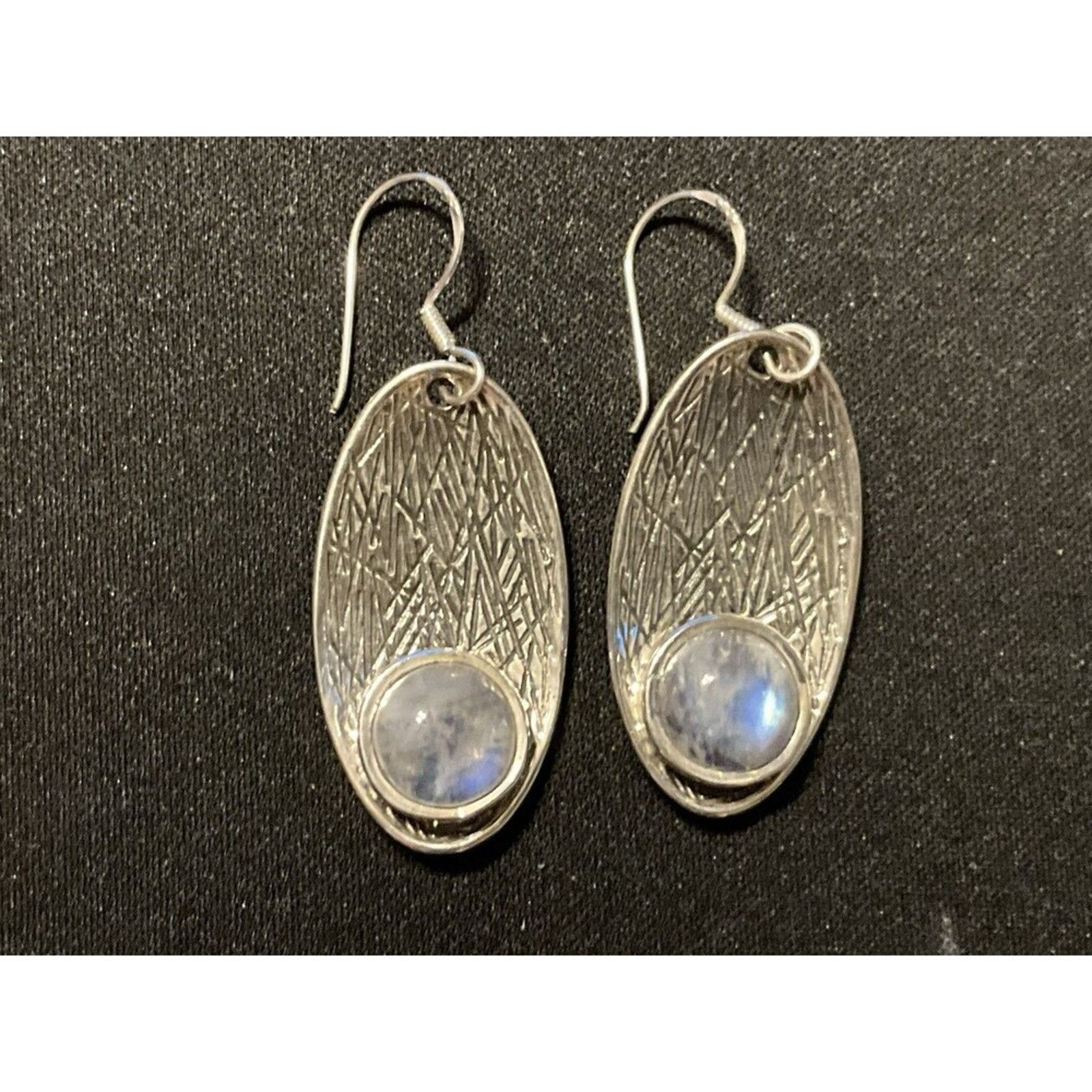 Other 925 Sterling Silver Textured Moonstone Earrings Fish Hook Size ONE SIZE - 2 Thumbnail