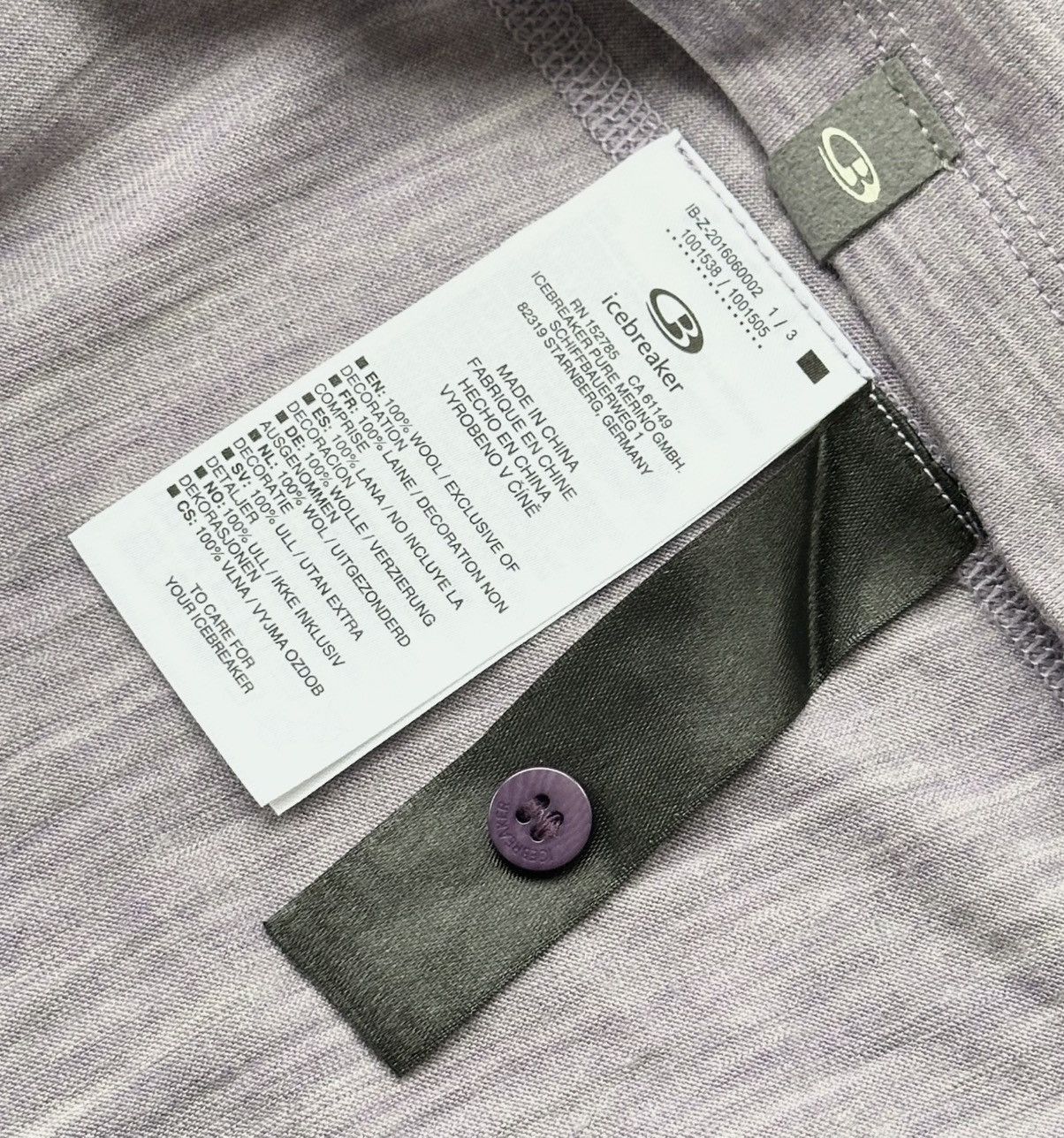 Icebreaker Icebreaker Women’s Merino Wool Long Sleeve size XS Size XS / US 0-2 / IT 36-38 - 10 Thumbnail