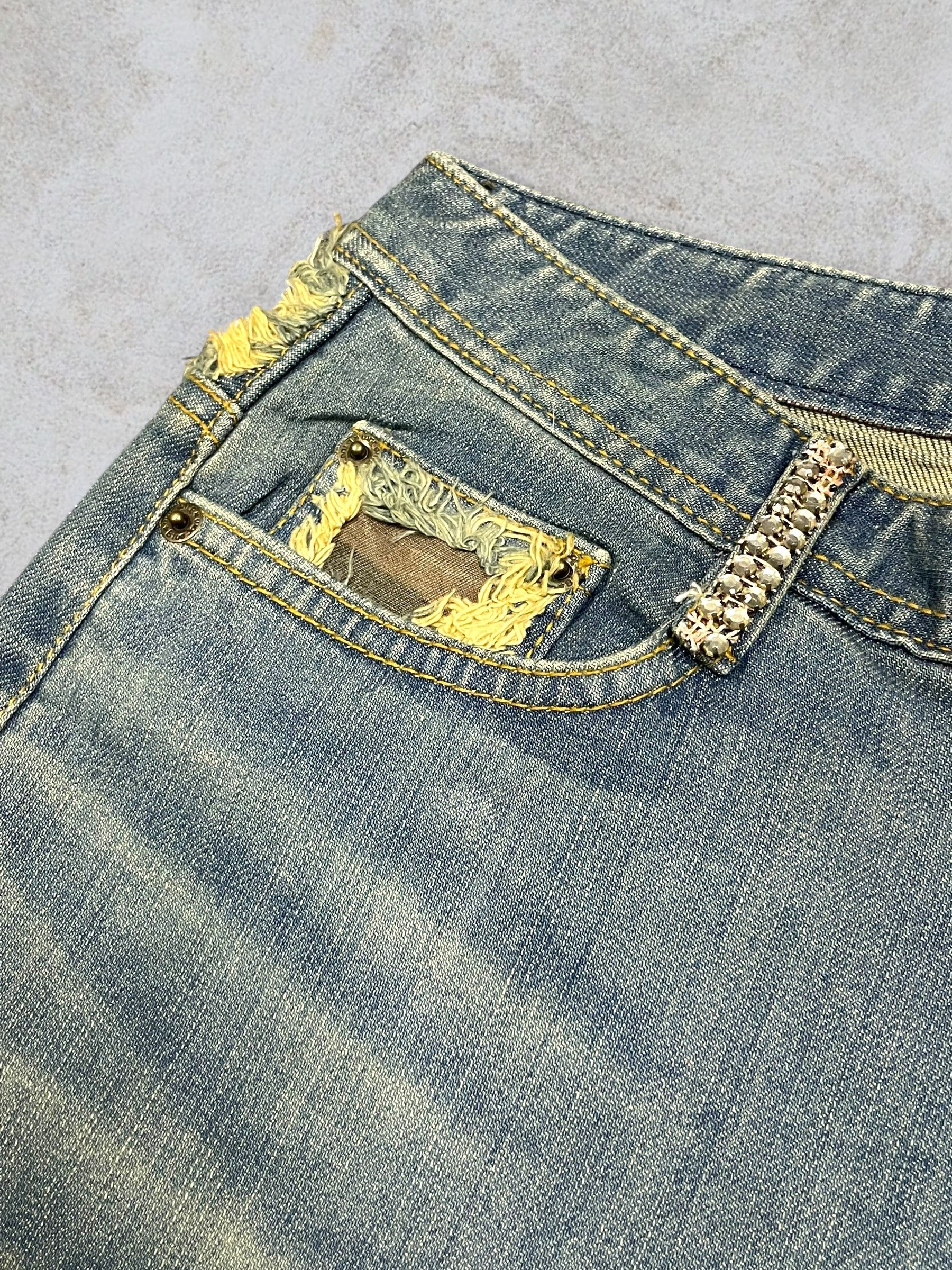 Japanese Brand Vtg Japanese Crystal Beads Distressed Bootcut Frayed Jeans Size 28" / US 6 / IT 42 - 10 Thumbnail