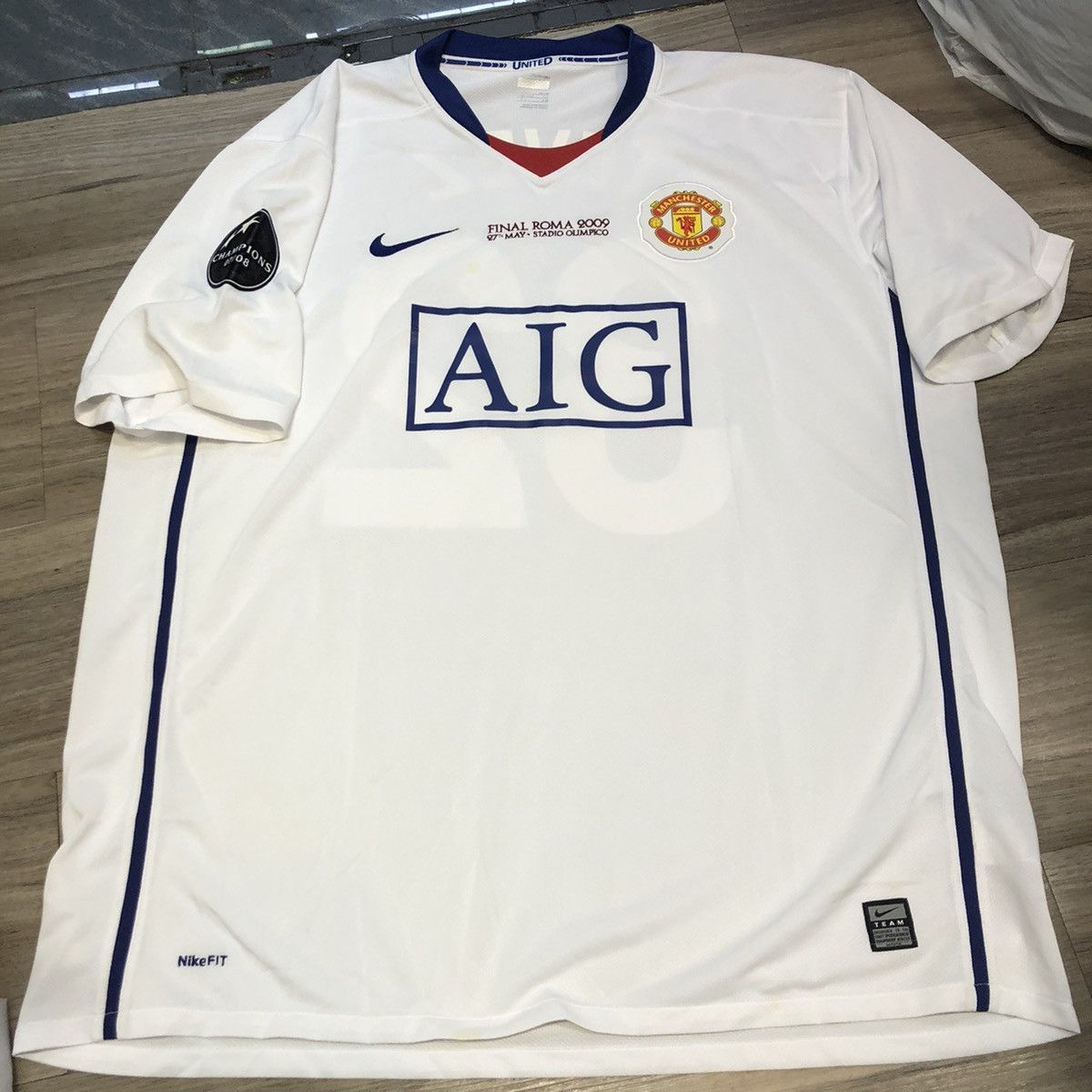 image of Manchester United 2009 Champion League Final Shirt 32 Tevez in White, Men's (Size 2XL)