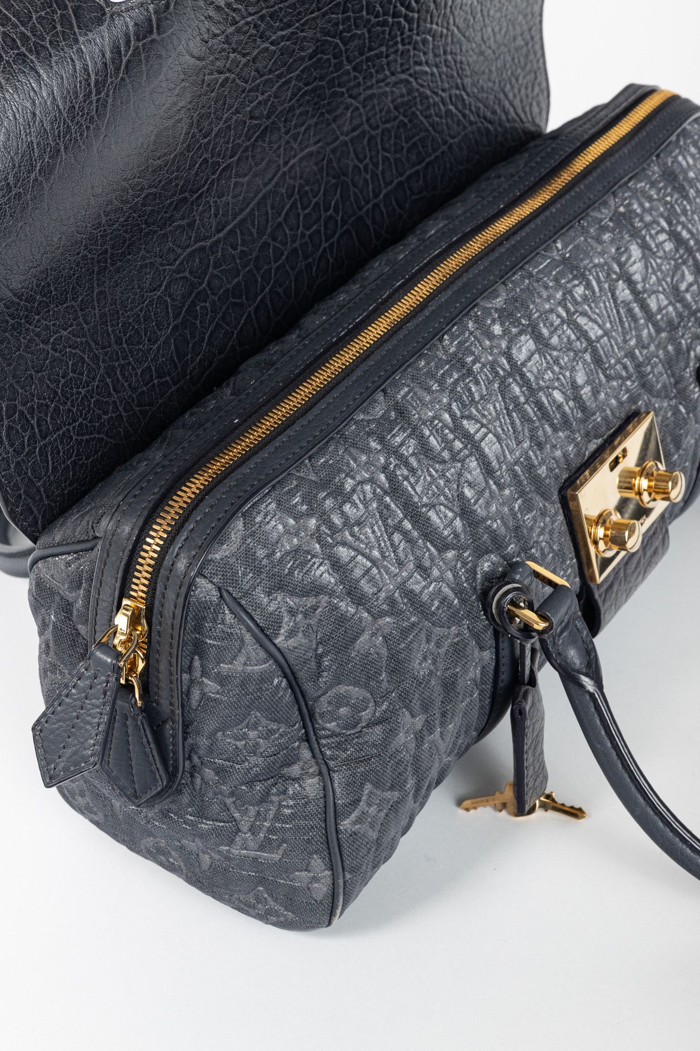 Louis Vuitton Louis Vuitton AW/10 Beaute Gris Monogram Volupte Handbag Size ONE SIZE - 12 Thumbnail