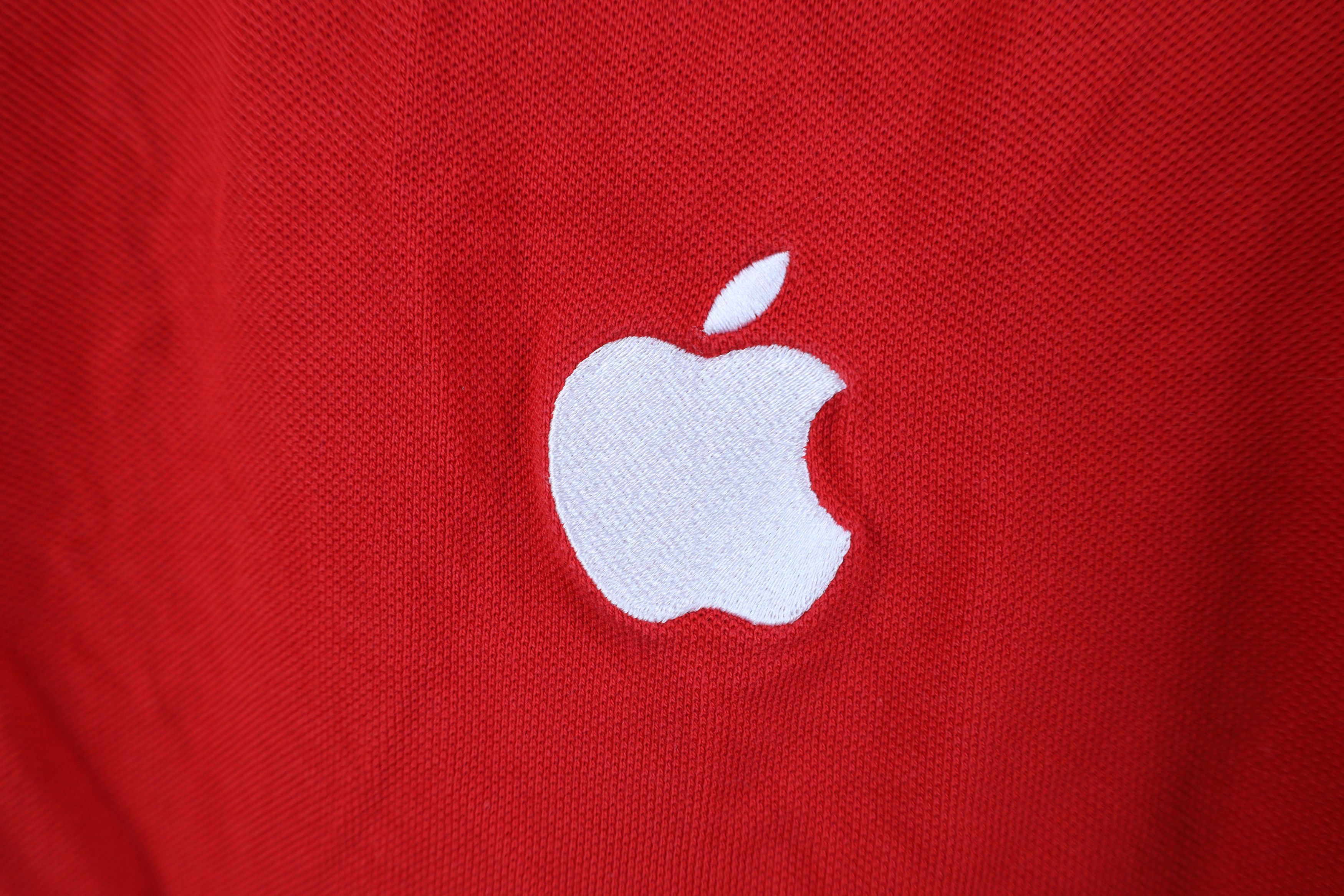 Apple Vintage Apple Company Apple Logo Thermal Knit T-Shirt Red Size US XXL / EU 58 / 5 - 4 Thumbnail
