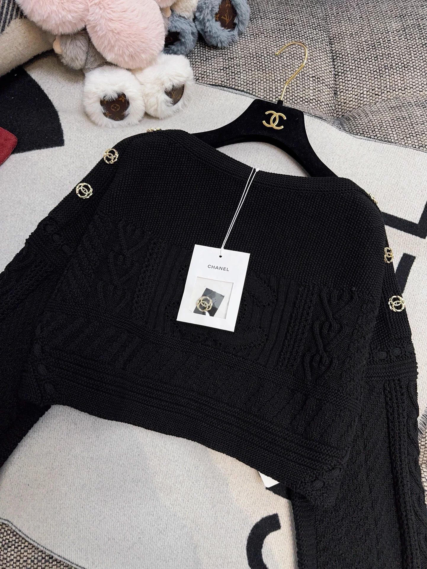 Chanel Chanel off-the-shoulder black CC jacquard knit top 36 Size XS / US 0-2 / IT 36-38 - 7 Thumbnail
