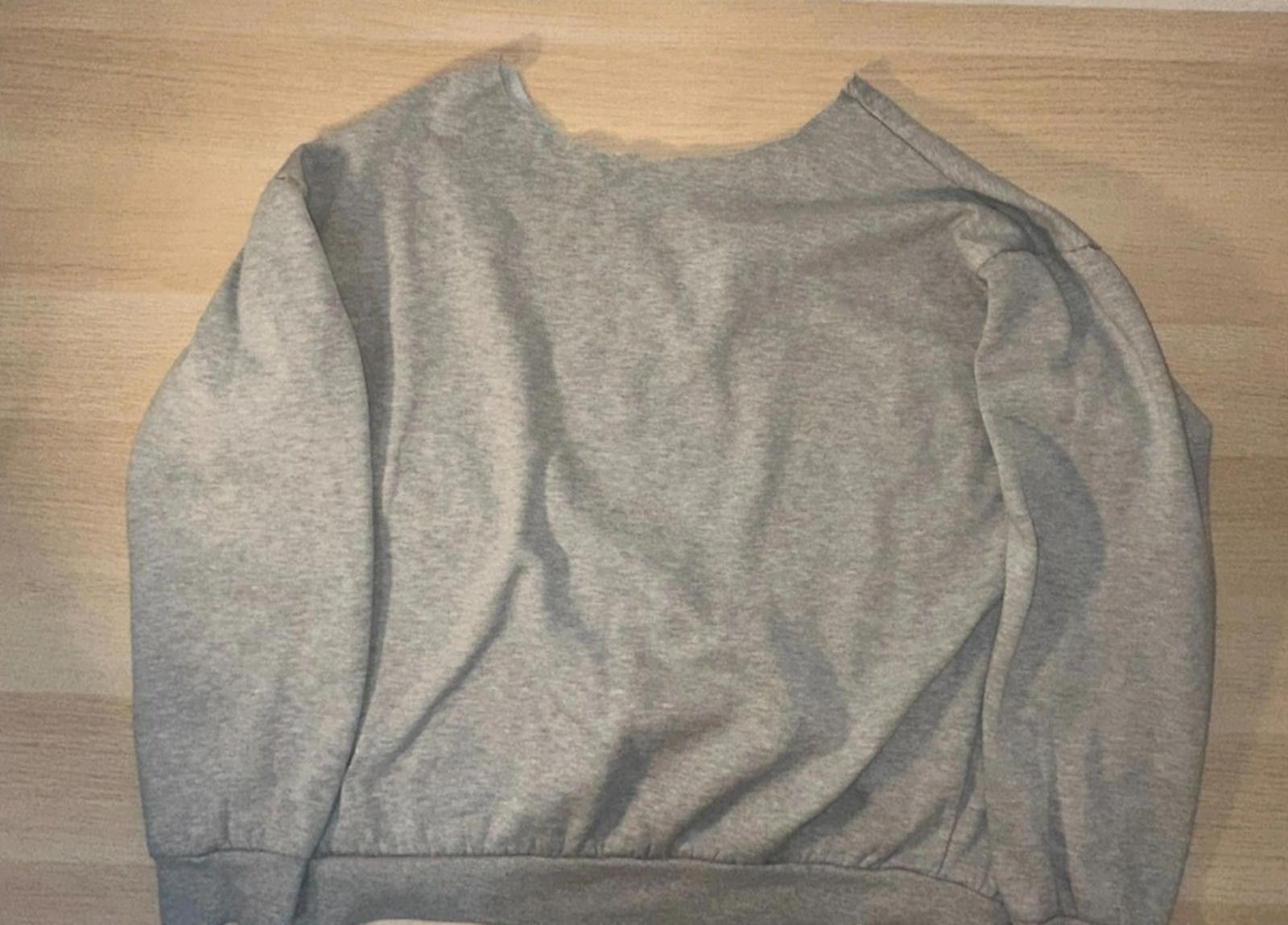 The Unbranded Brand Custom Women’s Graphic V-Neck Sweater – Cutoff Collar Design Size XL / US 12-14 / IT 48-50 - 5 Thumbnail