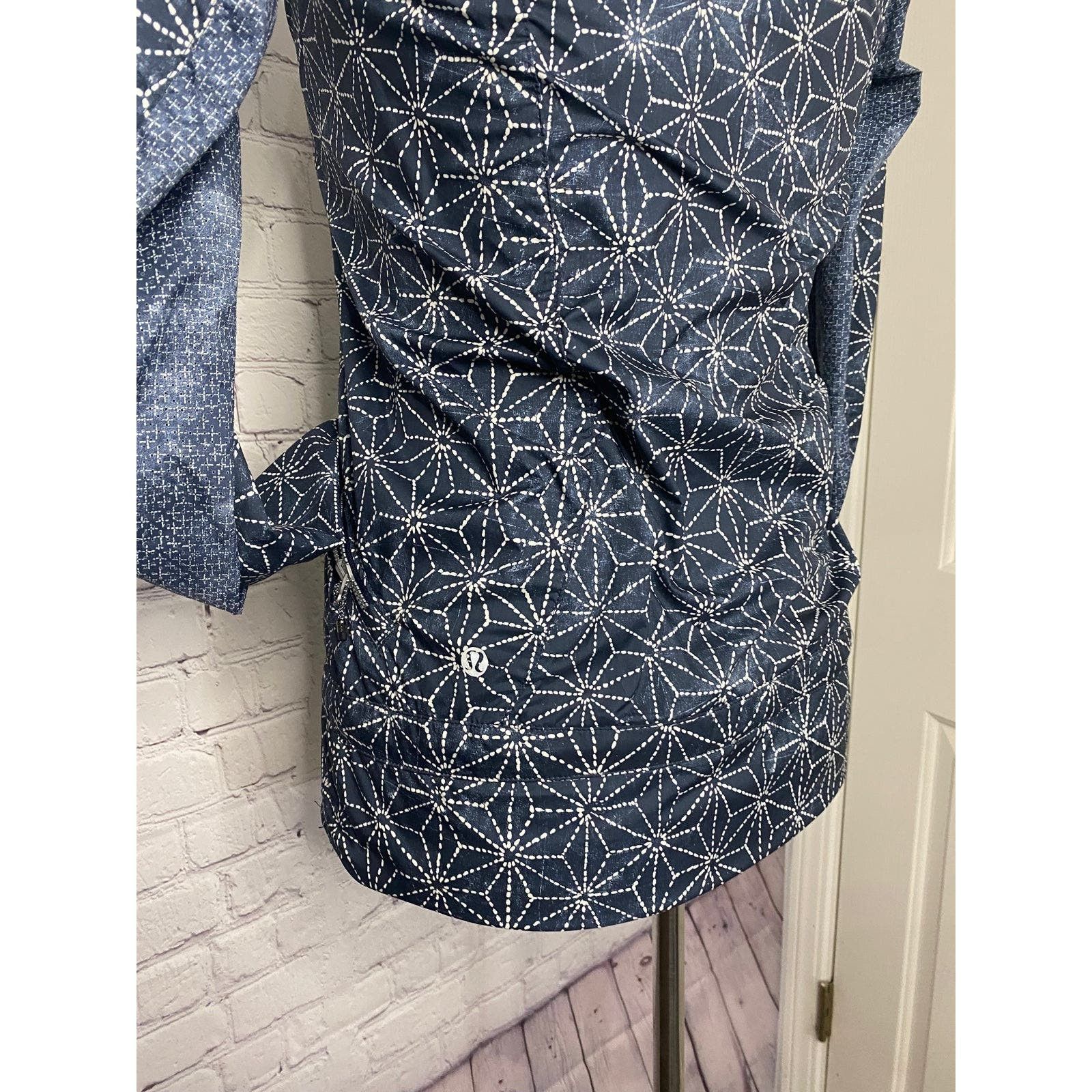 Lululemon Lightweight Lululemon 1/4 zip pullover size 2 Size XS / US 0-2 / IT 36-38 - 9 Thumbnail