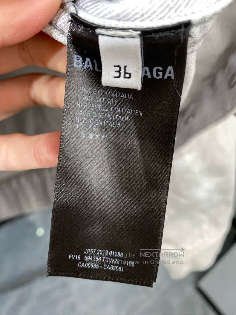 Balenciaga Balenciaga Denim jacket with embroidered logo, distressed Size XS / US 0-2 / IT 36-38 - 7 Thumbnail