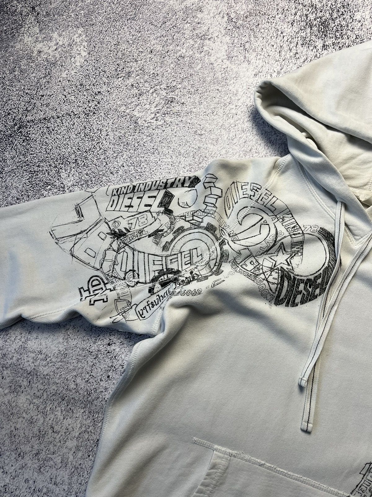 Diesel Rare Vintage Diesel hoodie big logo white Y2K Size US M / EU 48-50 / 2 - 9 Thumbnail