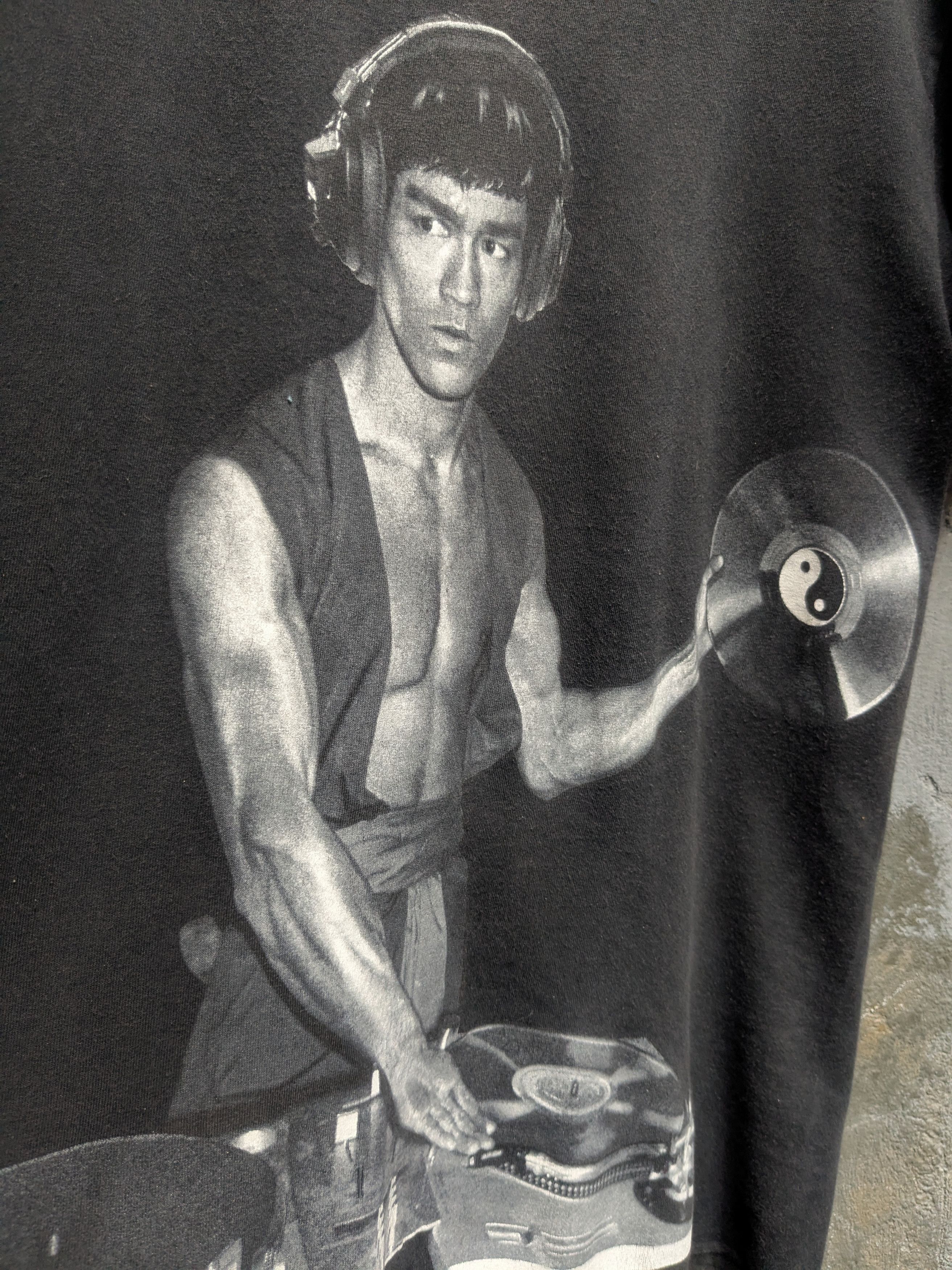 Vintage Bruce lee vintage dj turntable vinyl tee Size US S / EU 44-46 / 1 - 11 Thumbnail