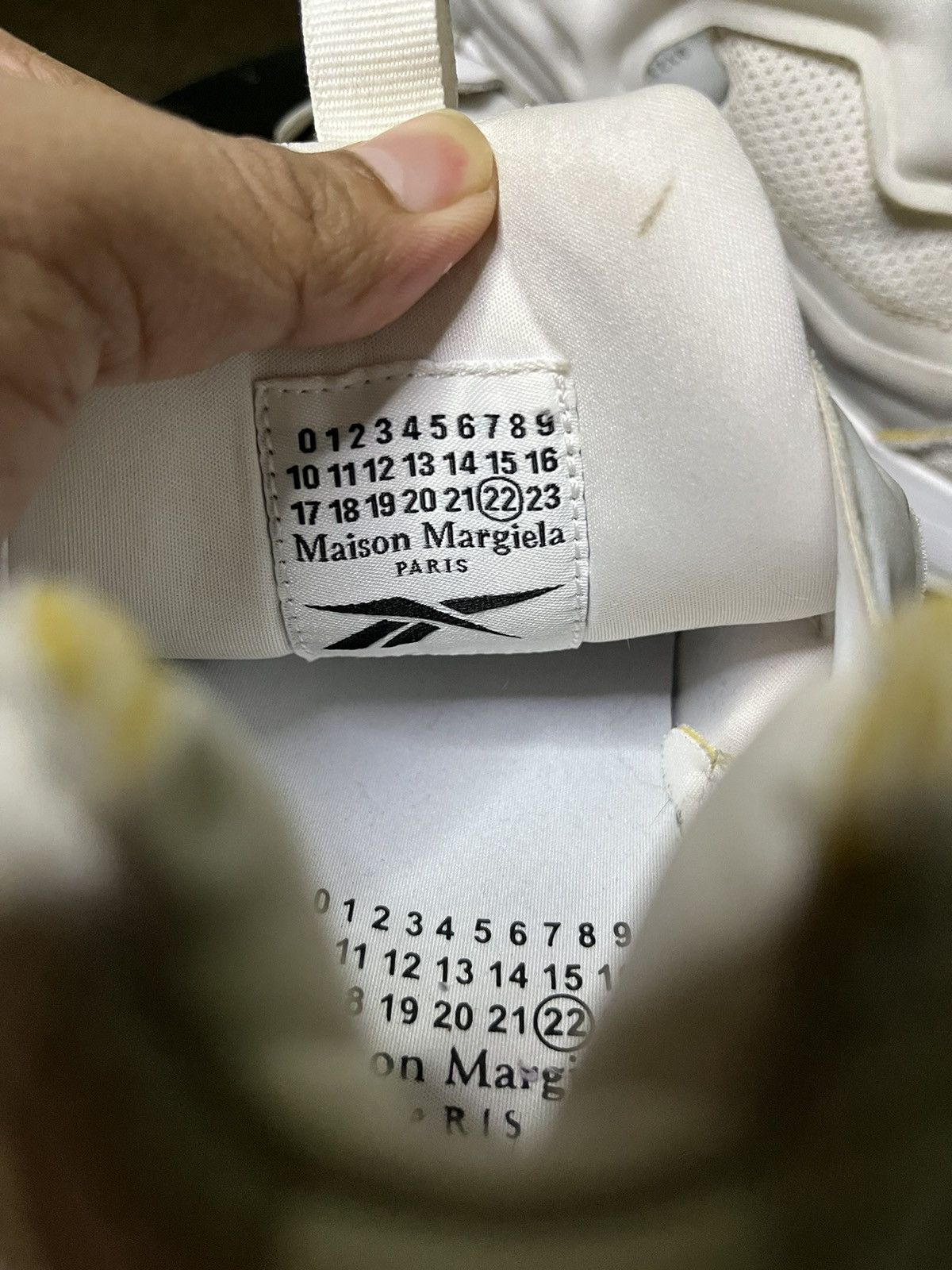 Maison Margiela × Reebok Reebok x Maison Margiela Size US 7 / EU 40 - 9 Thumbnail