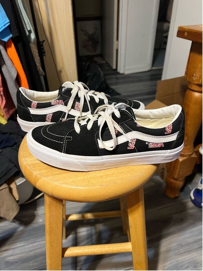 Vans Men's Vans SK8 Low Sneakers Size 9.5 Black/White Size US 9.5 / EU 42-43 - 5 Thumbnail