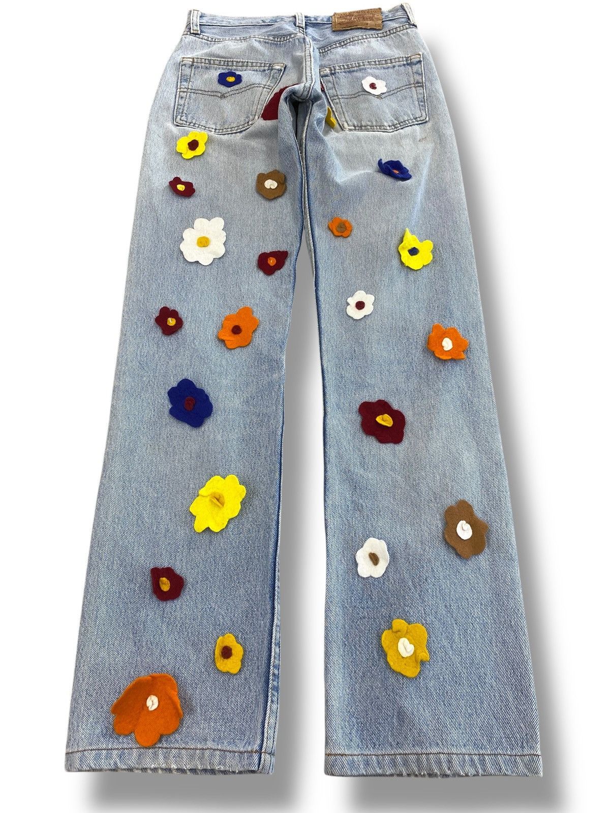Levi's Levi's 501 distressed denim jeans with floral patches jeans Size 26" / US 2 / IT 38 - 3 Thumbnail
