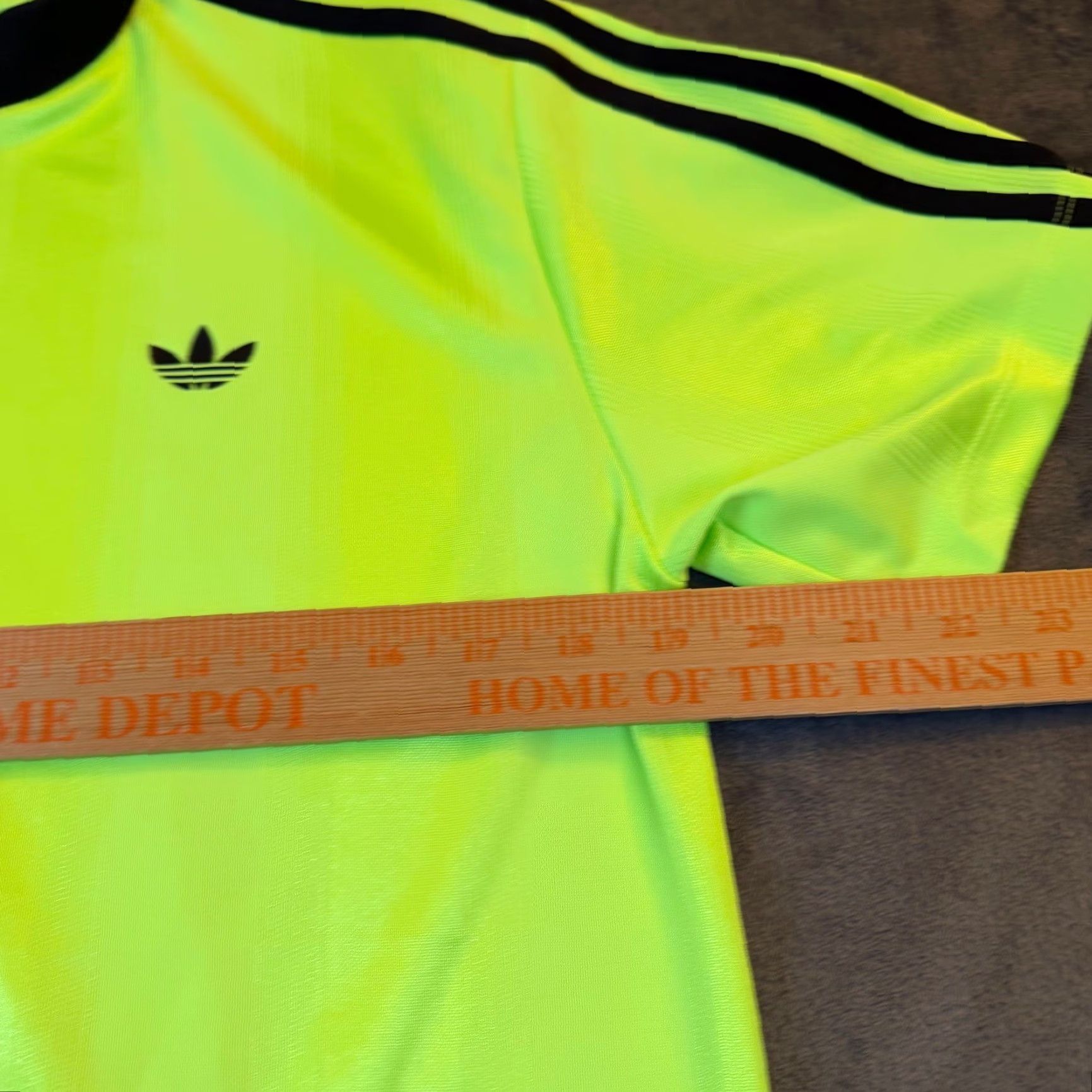 Adidas Adidas Signal Green Jacquard Tee Shirt Originals Womens Medium NWT Size M / US 6-8 / IT 42-44 - 7 Thumbnail