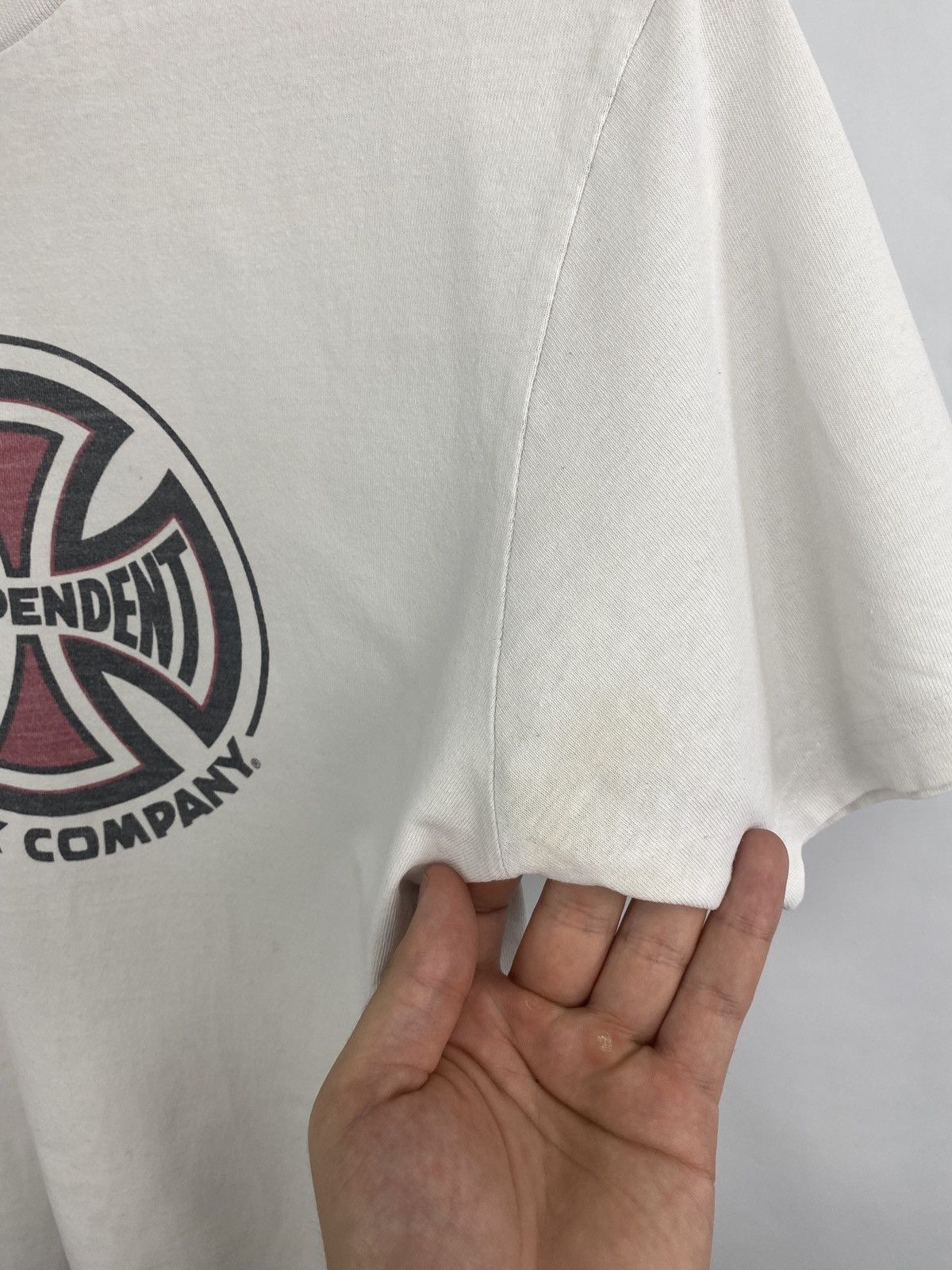 Independent Truck Co. × Vintage 🇺🇸 Vintage 90s Independent Truck Company T-Shirt Rare Y2K Size US S / EU 44-46 / 1 - 9 Thumbnail